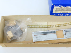 HO Scale Walthers Kit #7820 Undecorated 70' Baggage Passenger Car