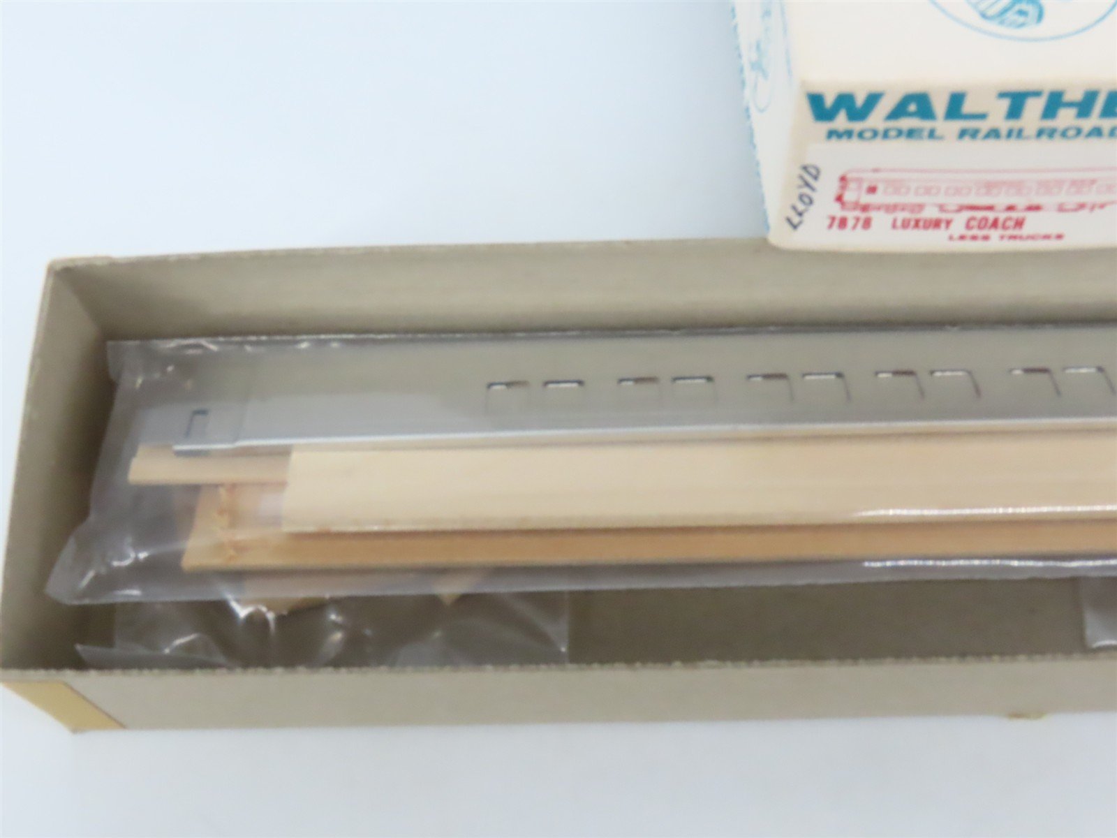 HO Walthers Kit #7878 Undecorated GN 