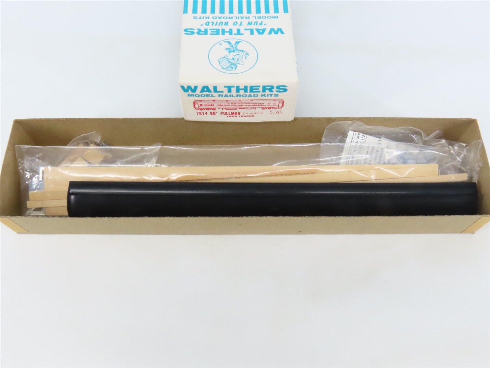 HO Scale Walthers Kit #7814 Undecorated 80' Pullman 14-Section Passenger Car