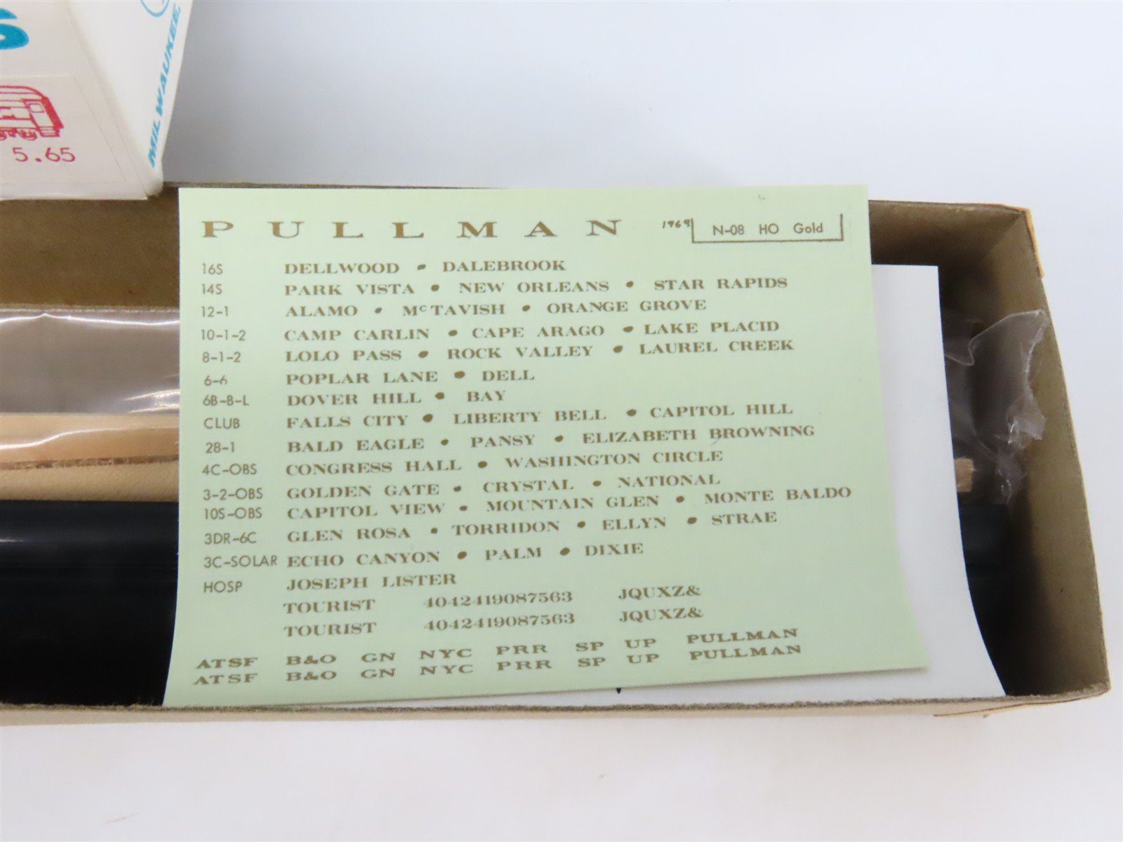 HO Scale Walthers Kit #7814 Undecorated 80' Pullman 14-Section Passenger Car