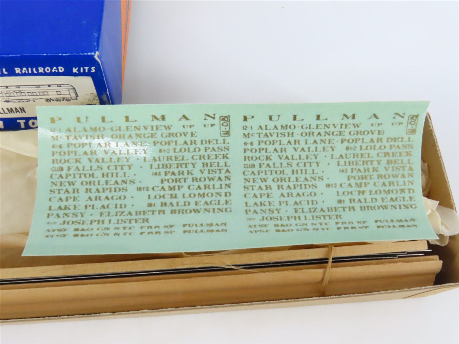 HO Scale Walthers Kit #7816 Undecorated 80' Pullman 10-1-2 Sleeper Passenger Car