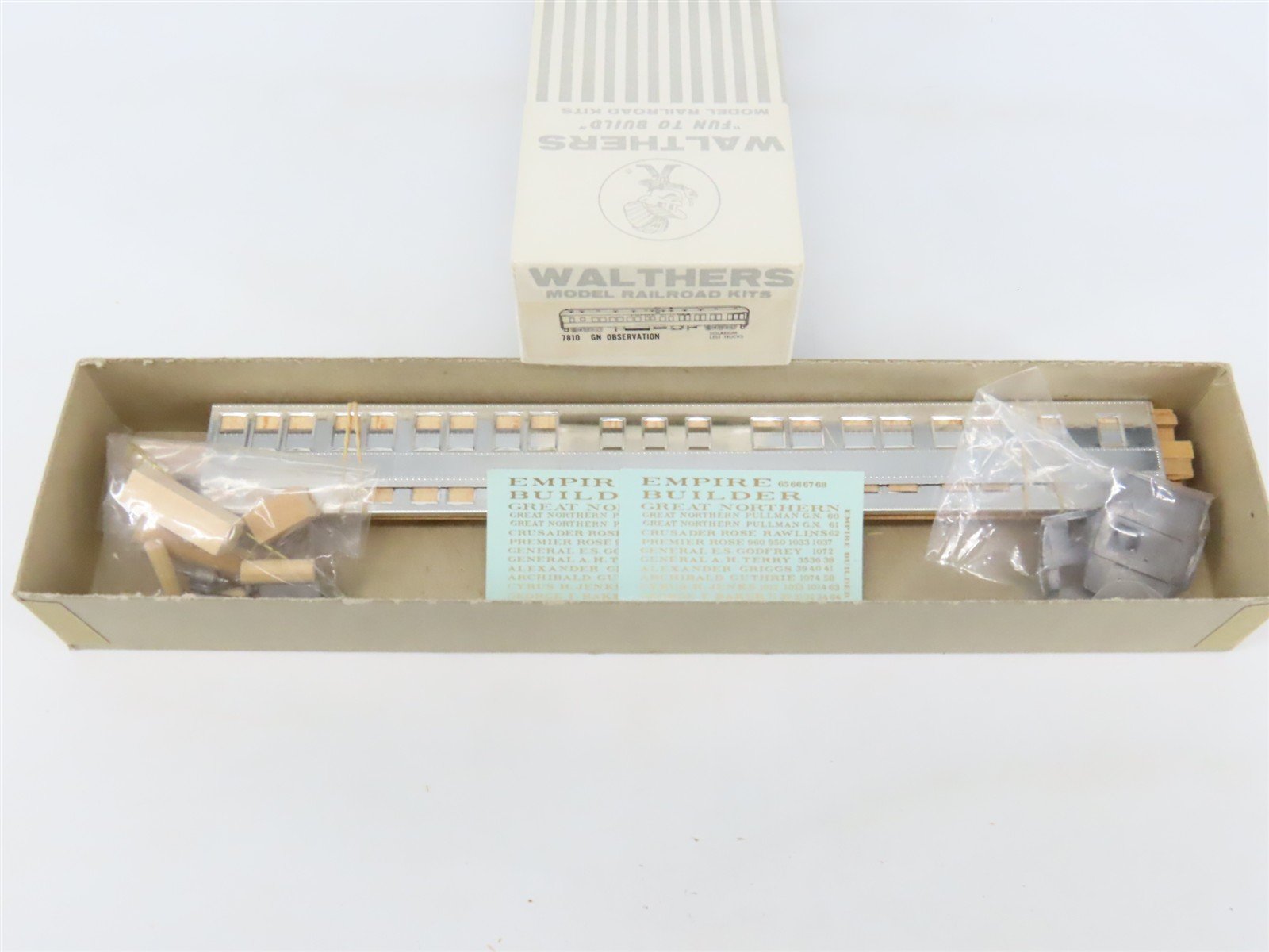 HO Scale Walthers Kit 7810 Undecorated GN 