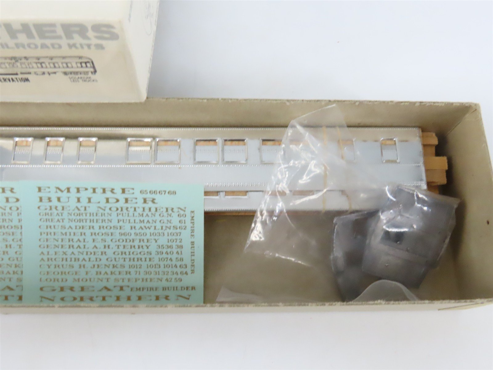 HO Scale Walthers Kit 7810 Undecorated GN 