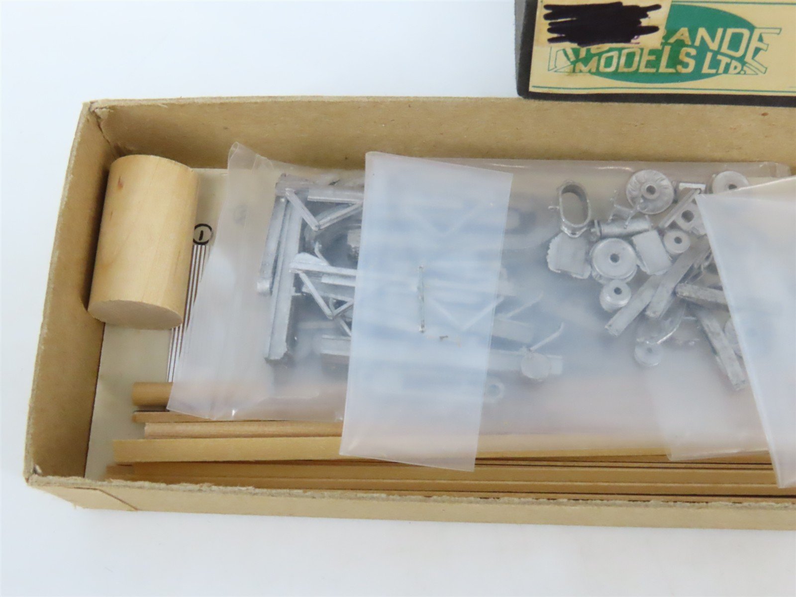 HO/HOn3 Scale Rio Grande Craftsman Kit #3036-MG Undecorated McGiffert Log Loader