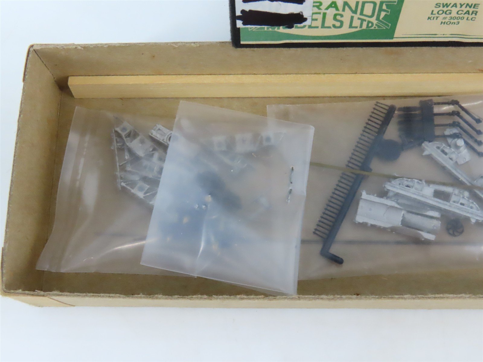 HOn3 Scale Rio Grande Craftsman Kit #3000-LC Undecorated Swayne Log Car
