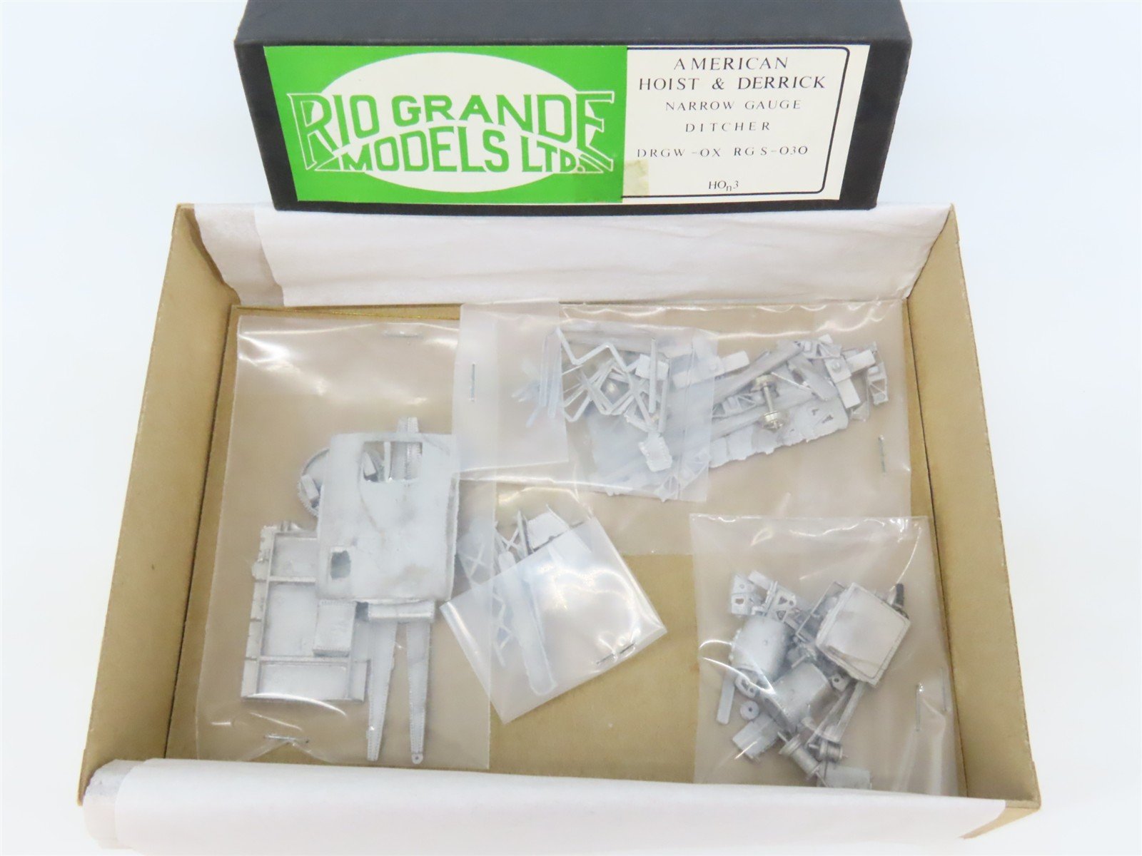 HOn3 Scale Rio Grande Models Kit Undecorated American Hoist & Derrick Ditcher