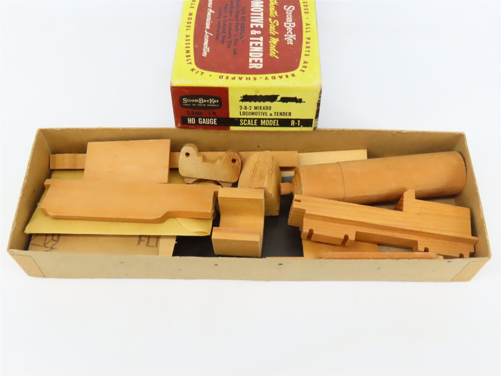 HO StromBecKer Wooden Kit #R-1 Undecorated 2-8-2 Mikado Steam - STATIC MODEL