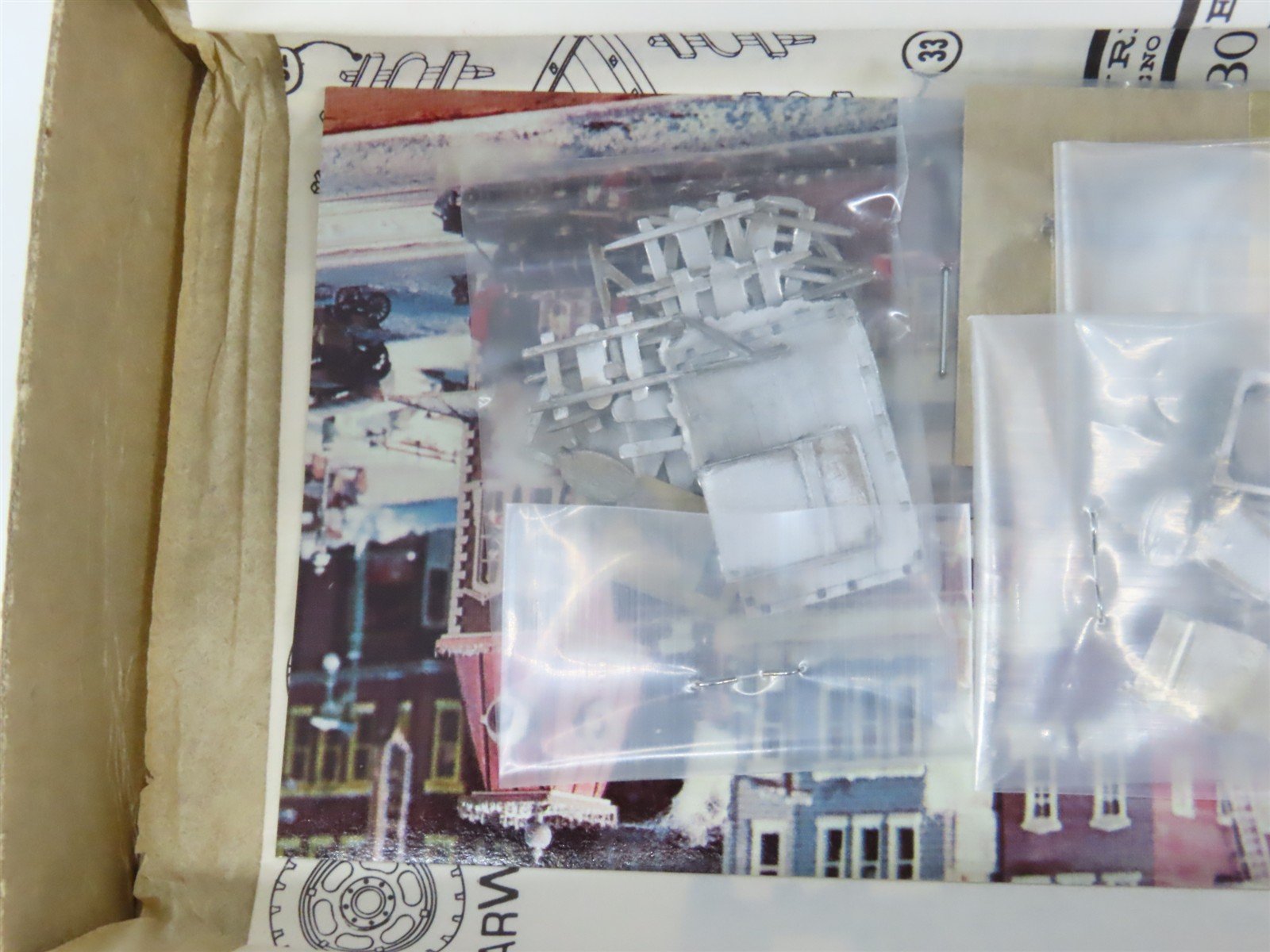 HO 1/87 Scale Structures SS LTD Kit #7105 Kleiber Stake Body Closed Cab Truck