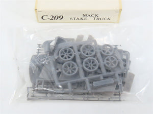 HO 1/87 Scale Jordan Highway Miniatures Kit #C-209 Mack Stake Truck