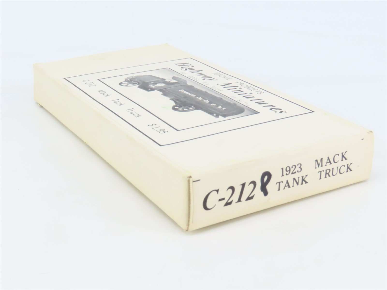 HO 1/87 Scale Jordan Highway Miniatures Kit # C-212 1923 Mack Tank Truck