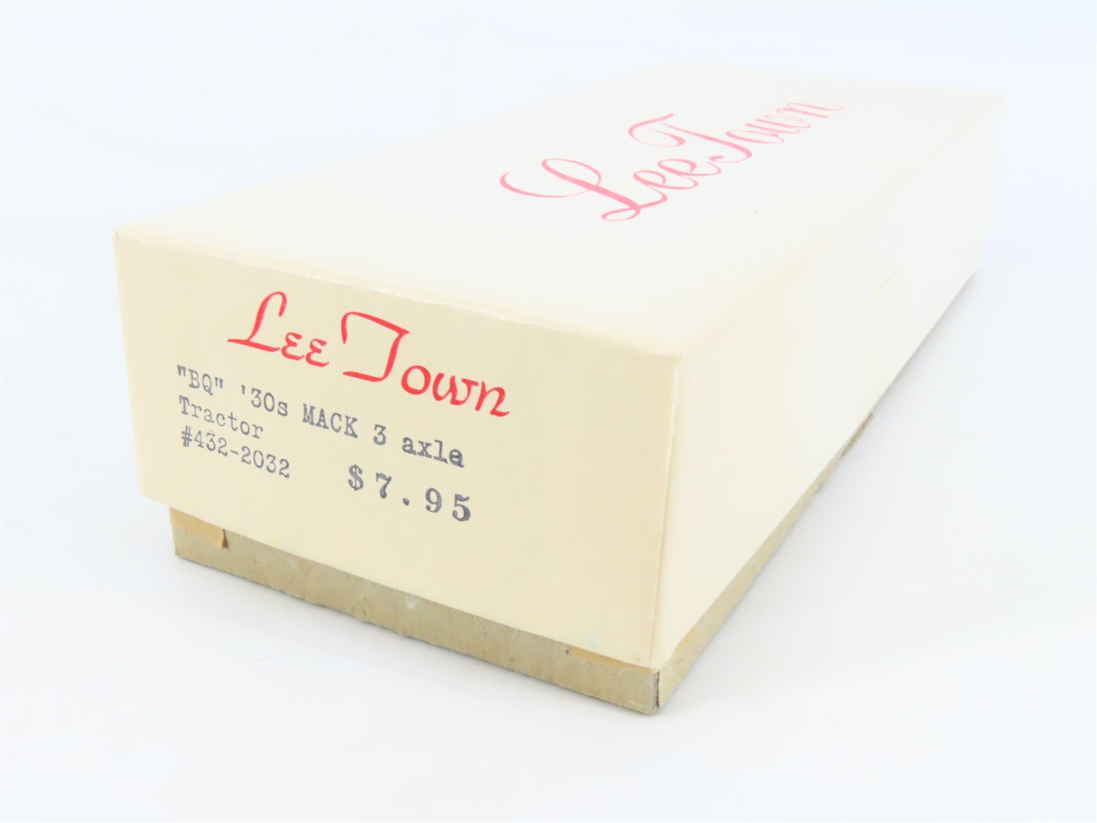 HO 1/87 Scale LeeTown Kit #432-2032 BQ '30s Mack 3-Axle Tractor-Unit