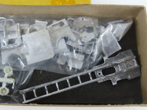 HO 1/87 LeeTown Kit #432-7043 Mack 