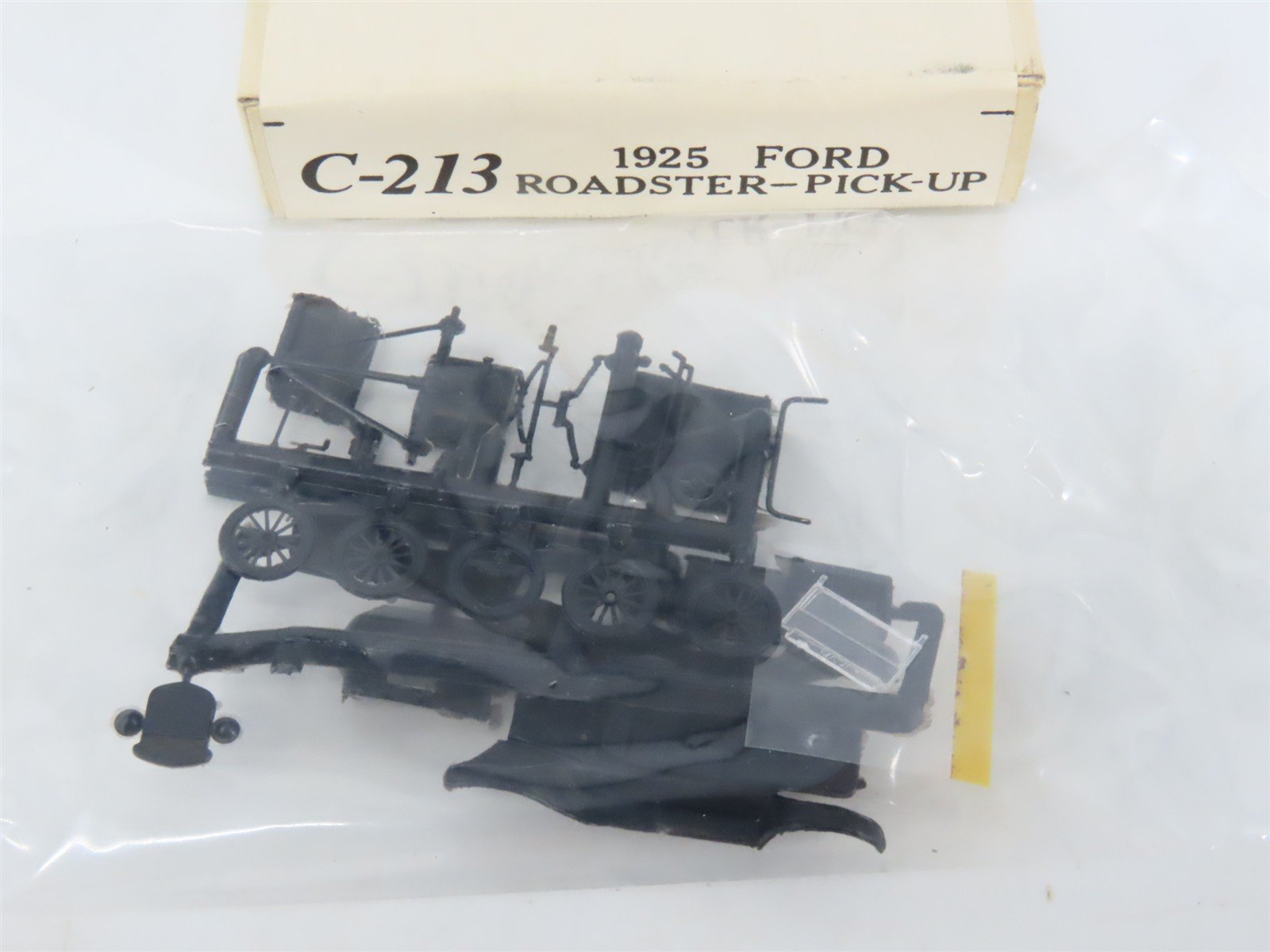 HO 1/87 Scale Jordan Highway Miniatures Kit #C-213 1925 Ford Roadster or Pick-Up