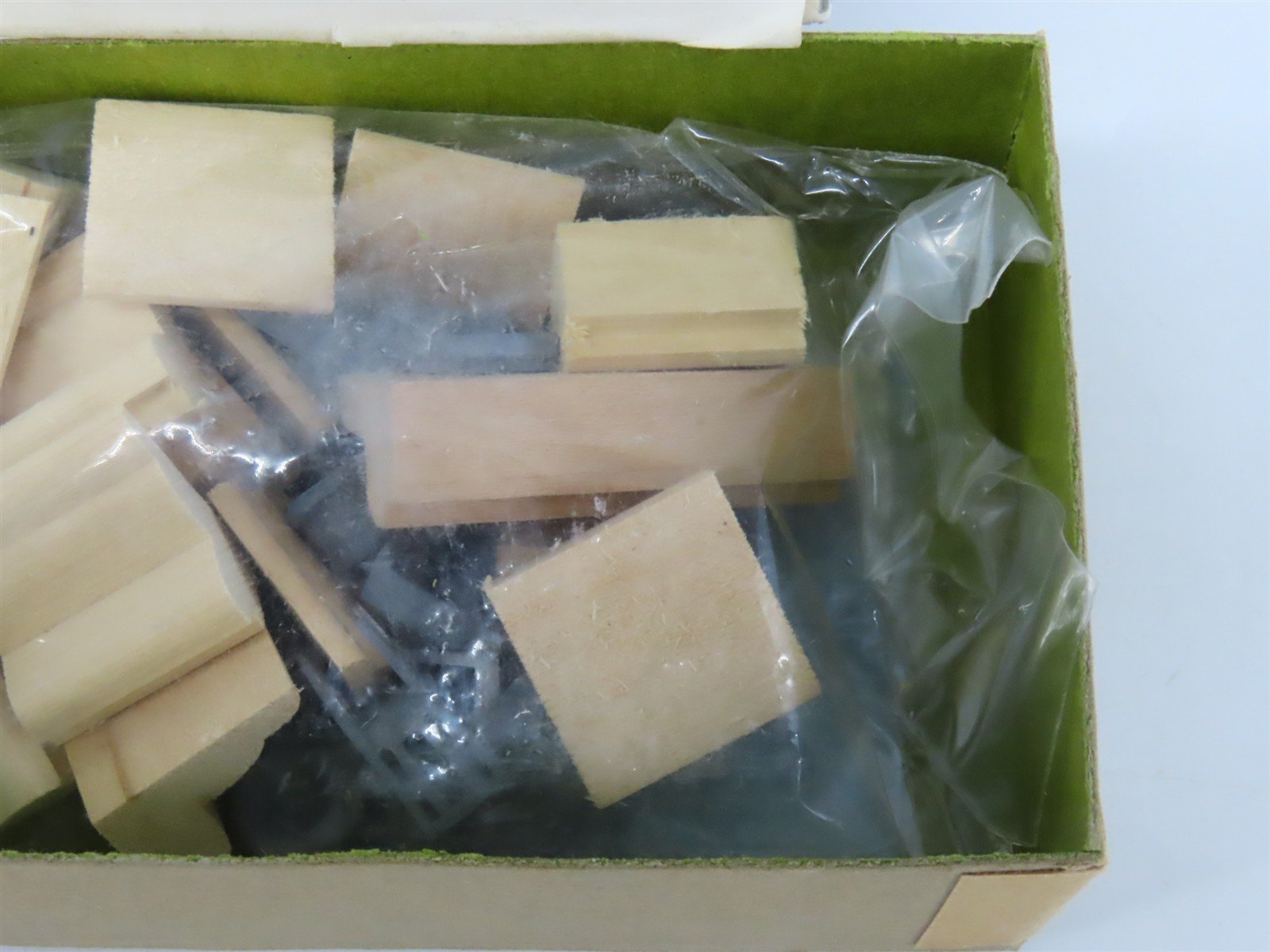 O 1/48 Scale Walthers U729 Short Pullman Passenger Interior Detailing Kit