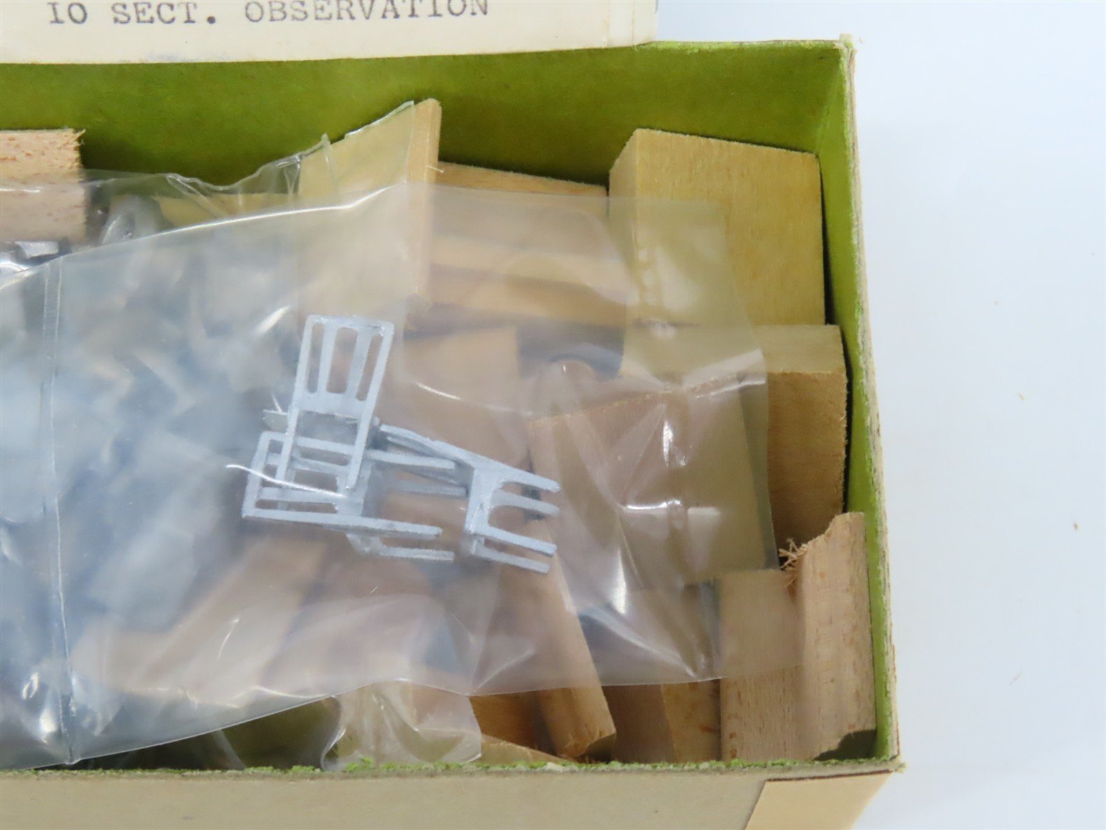 O Scale Walthers U788 10-Section Observation Passenger Interior Detailing Kit