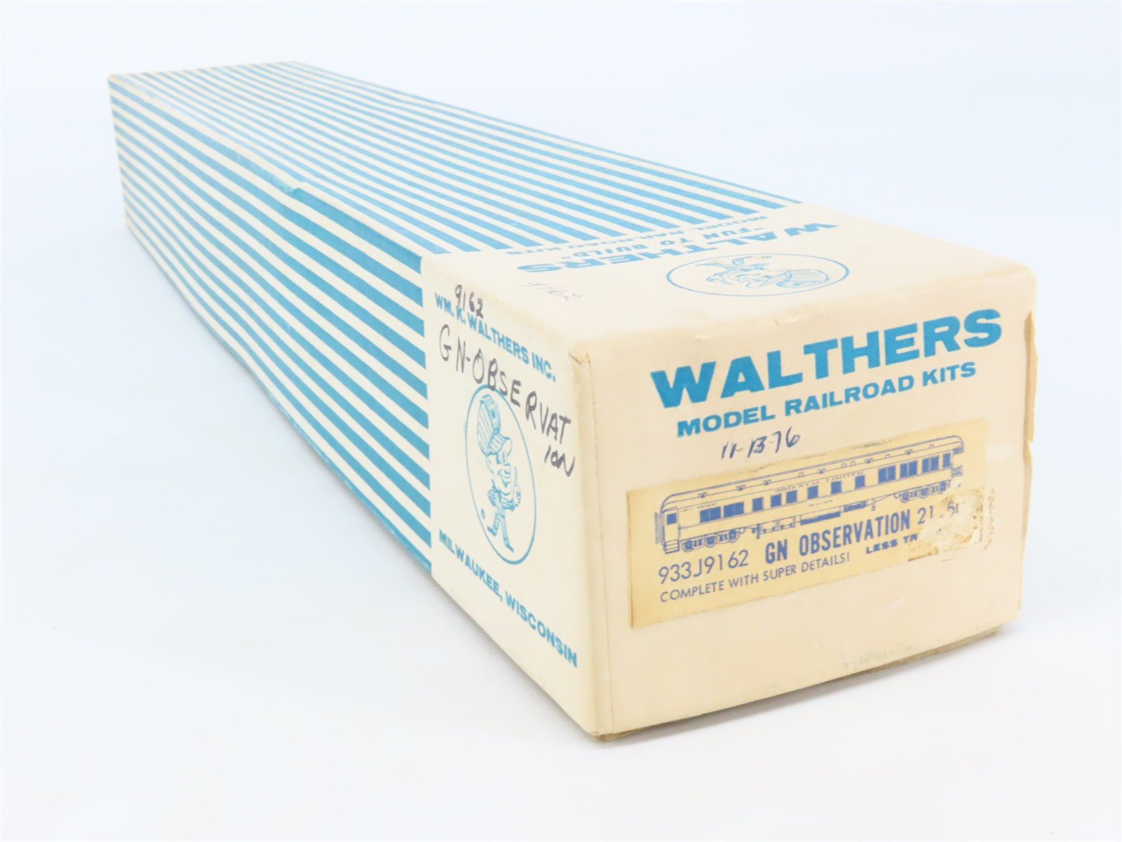O Scale 2-Rail Walthers Kit #933J9162 Undecorated GN Observation Passenger Car