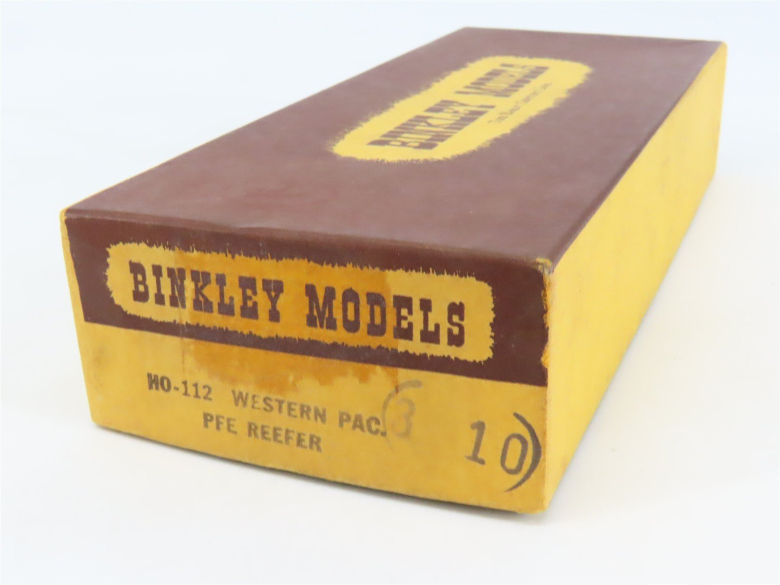 HO Scale Binkley Models HO-112 WP Western Pacific PFE Reefer Car #51088 Kit