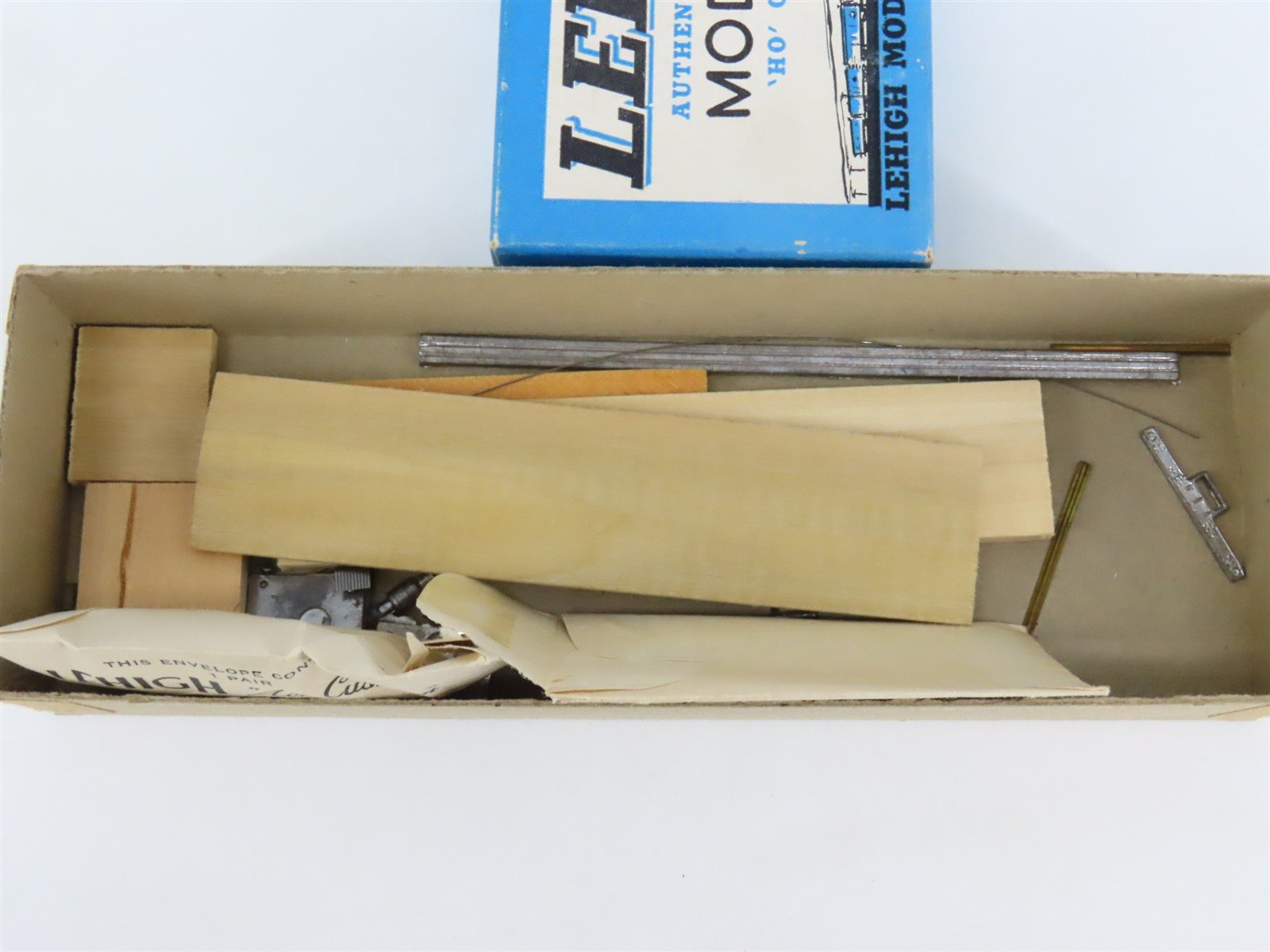 HO Scale Lehigh WRX Karft 40' Wood Reefer #11174 Kit