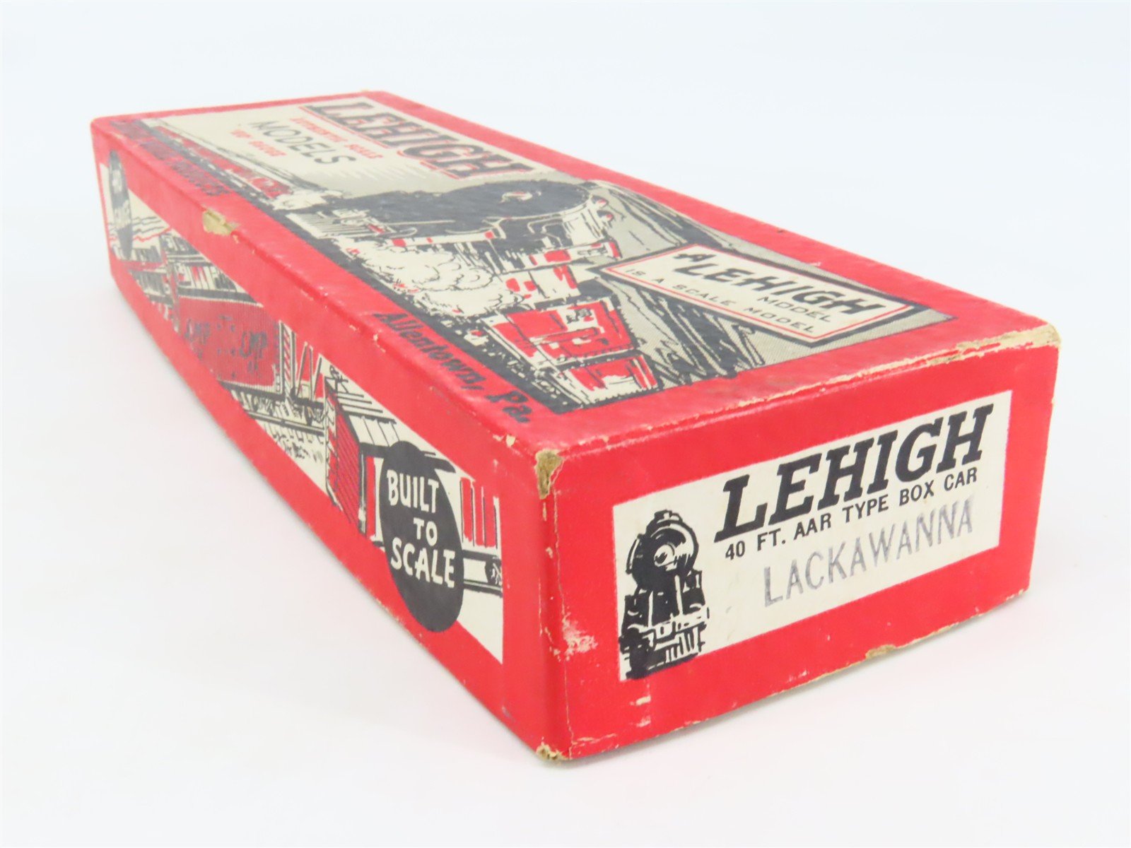 HO Scale Lehigh Lackawanna 40' Boxcar Kit