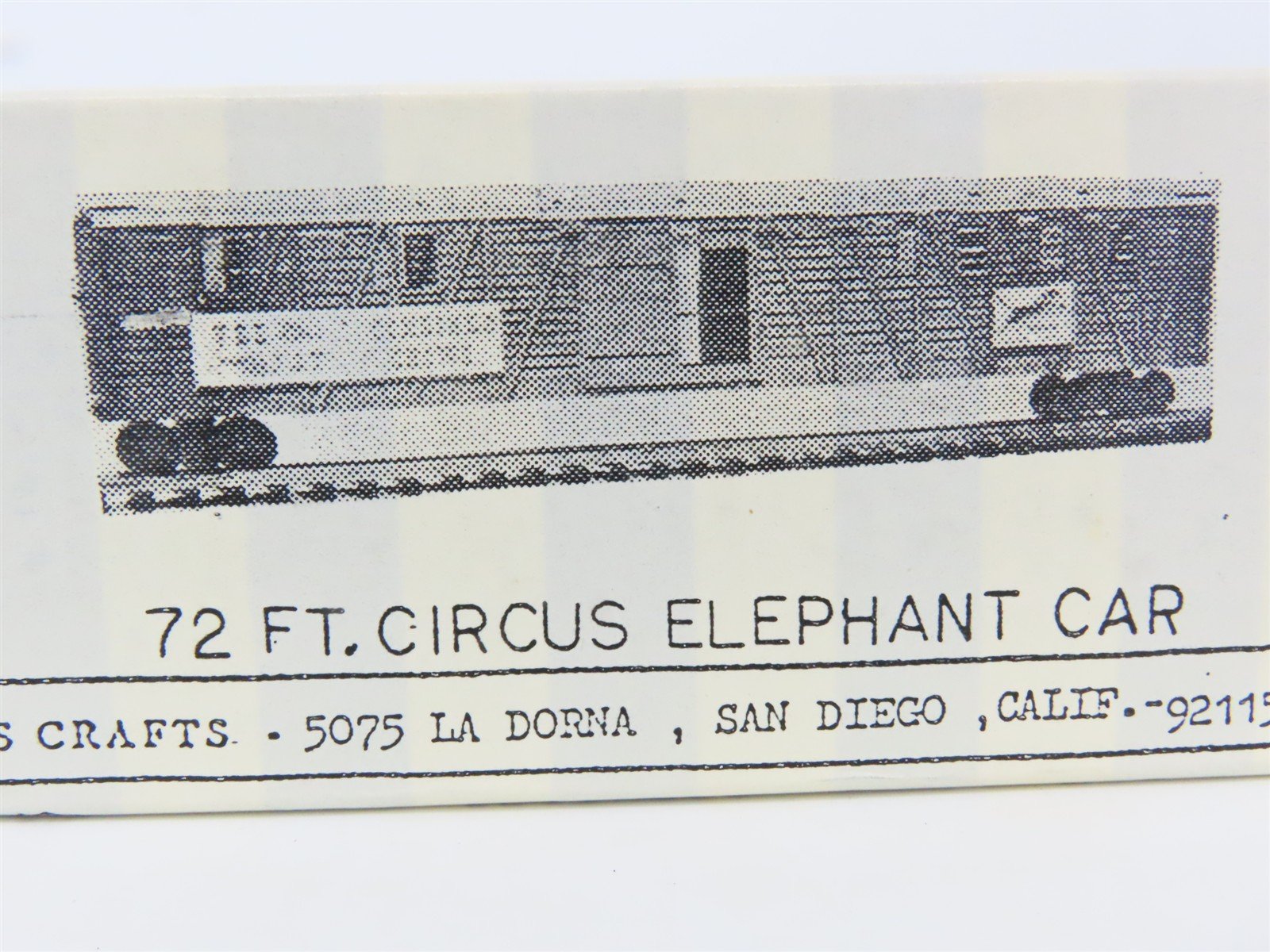 HO Scale Circus Crafts CW-161 Undecorated 72' Circus Elephant Stockcar Kit