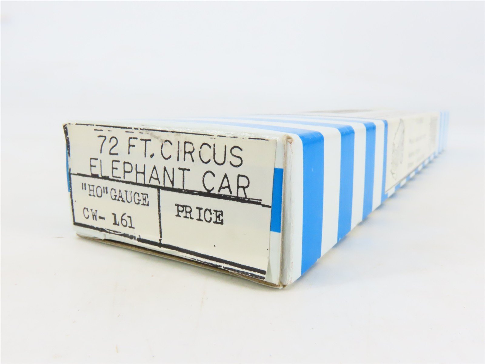 HO Scale Circus Crafts CW-161 Undecorated 72' Circus Elephant Stockcar Kit