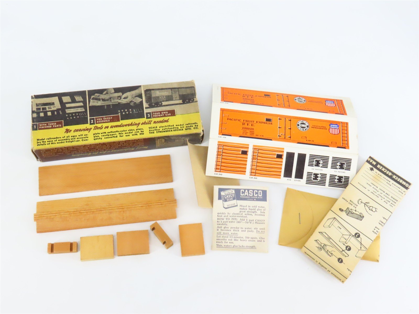 HO Strom Becker R-22 SP Southern Pacific PFE Refrigerator Car #200020 Kit
