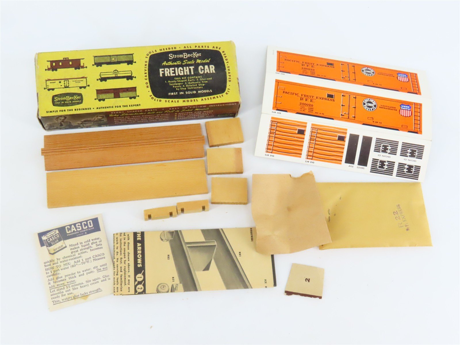 HO Scale Strom Becker R-22 SP Southern Pacific PFE Refrigerator Car #200020 Kit