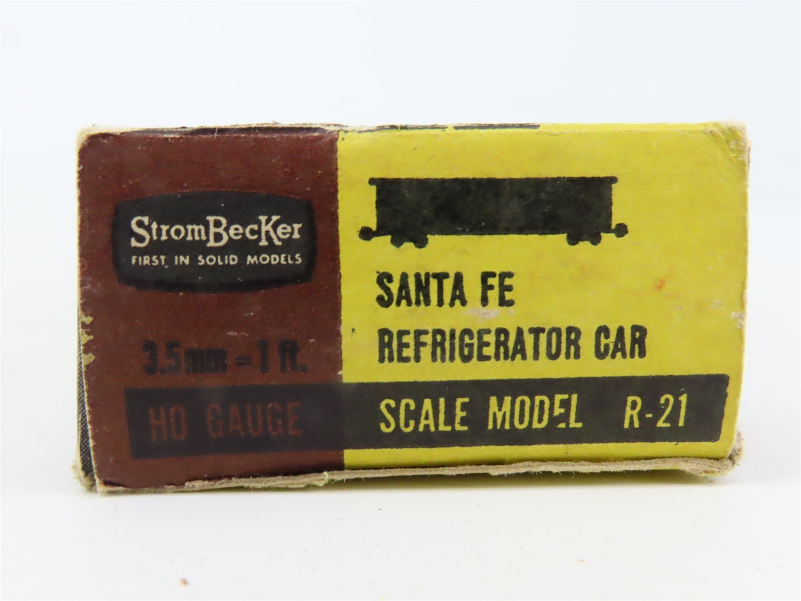 HO Scale Strom Becker R-21 ATSF Santa Fe Chief Refrigerator Car #35054 Kit