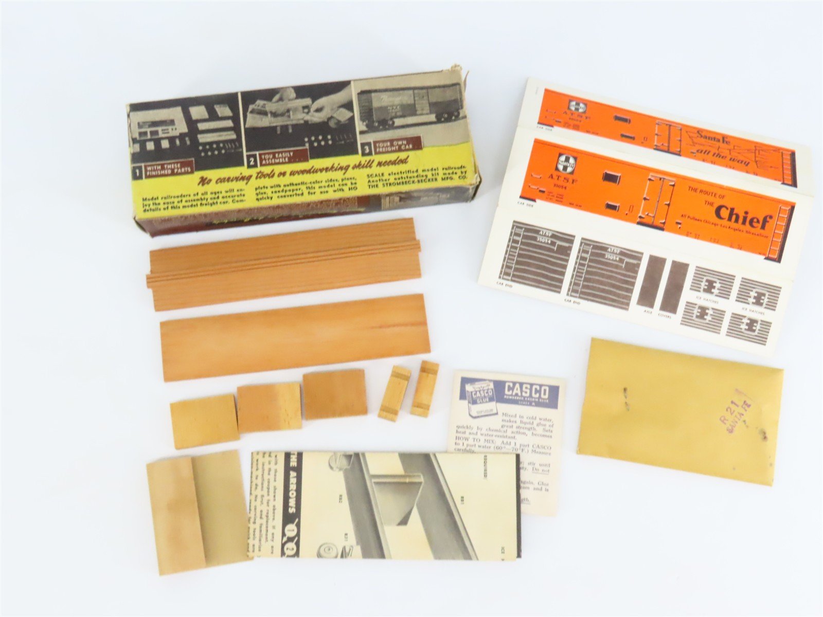 HO Scale Strom Becker R-21 ATSF Santa Fe Chief Refrigerator Car #35054 Kit