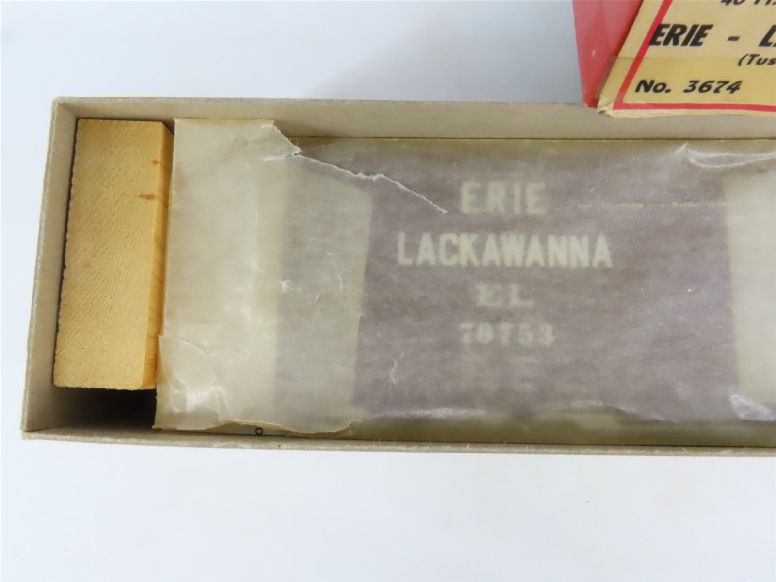 O 2-Rail All-Nation 3674 EL Erie Lackawanna 40' Steel Boxcar #70753 Kit