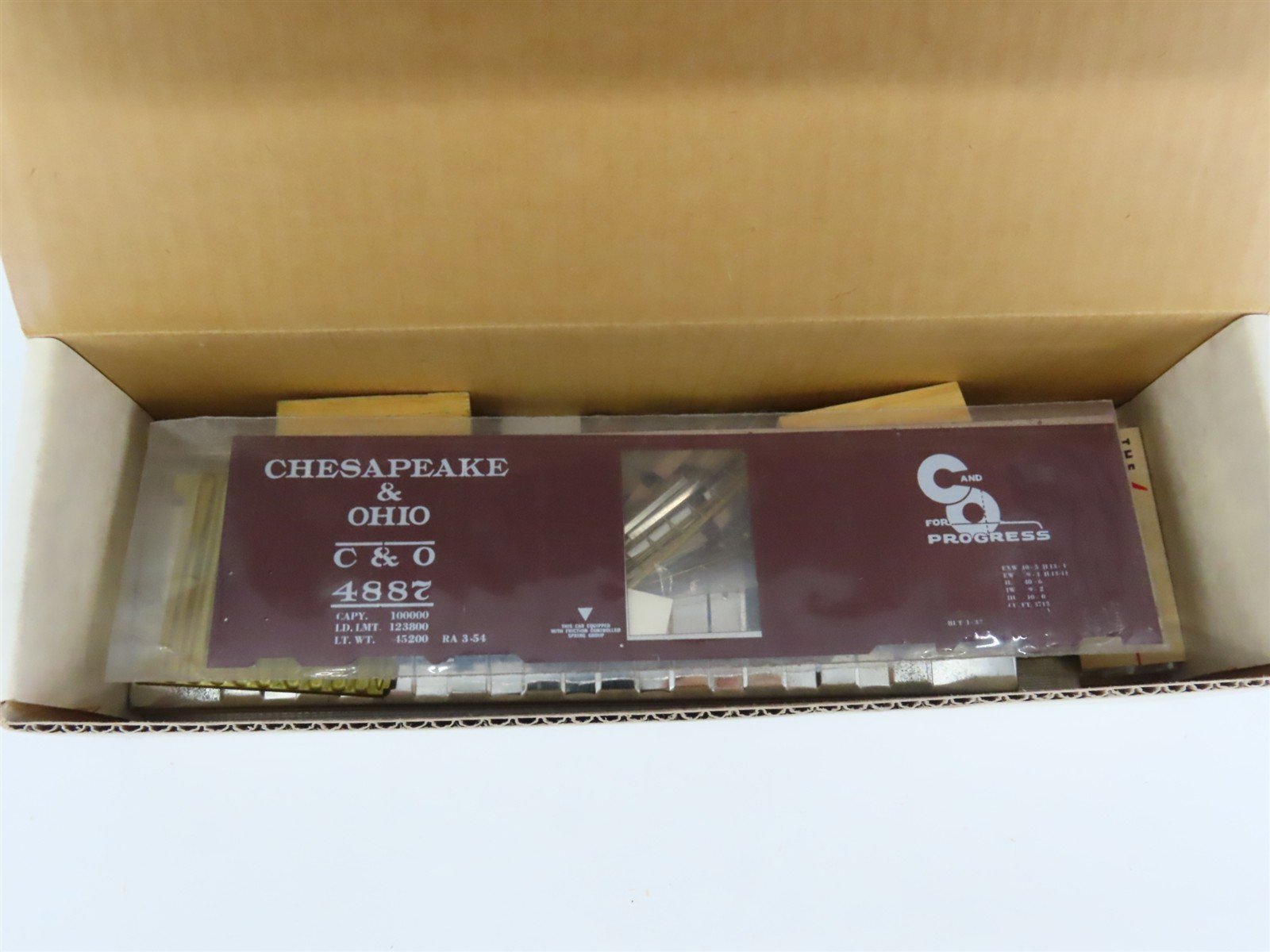 O Scale 2-Rail All-Nation 6600 C&O Chesapeake & Ohio 40' Steel Boxcar #4887 Kit