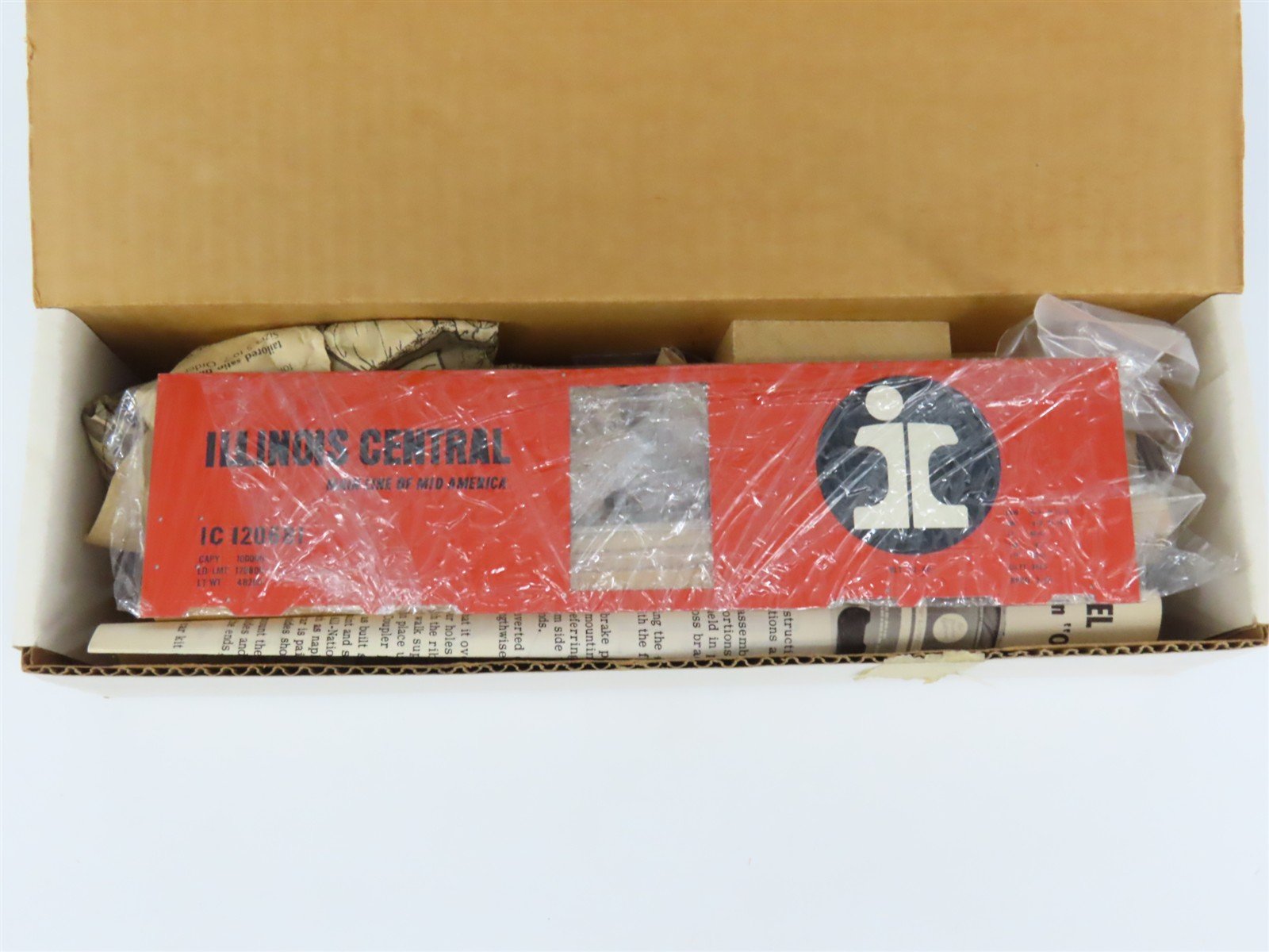 O Scale 2-Rail All-Nation 6618 IC Illinois Central 40' Steel Boxcar #120681 Kit