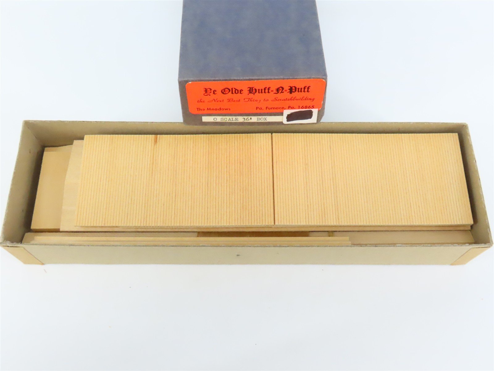 O Scale 2-Rail Ye Olde Huff-N-Puff Undecorated 36' Wood Boxcar Kit