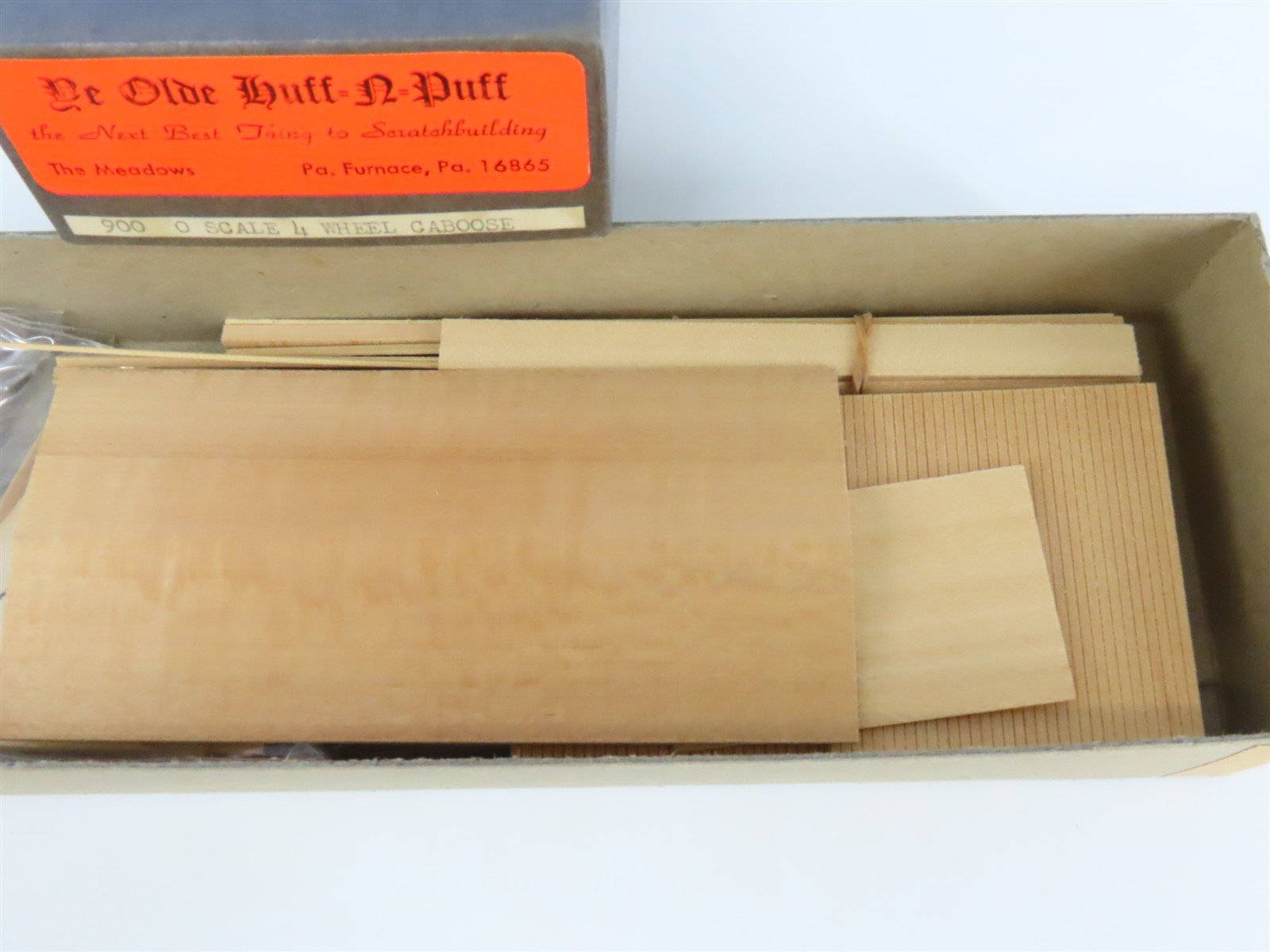 O Scale 2-Rail Ye Olde Huff-N-Puff 900 Undecorated 4 Wheel Caboose Kit
