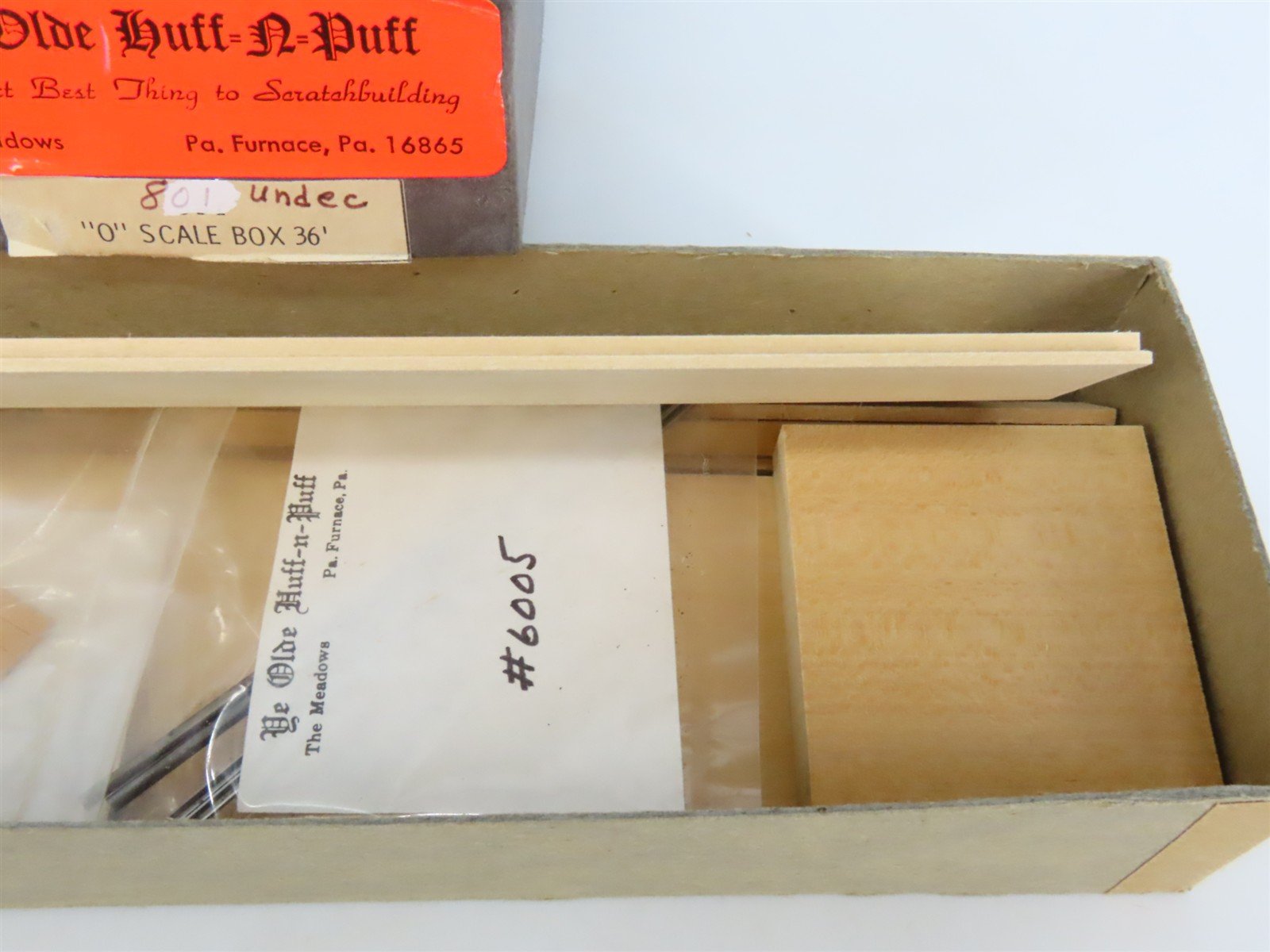 O Scale 2-Rail Ye Olde Huff-N-Puff 801 Undecorated 36' Wood Boxcar Kit