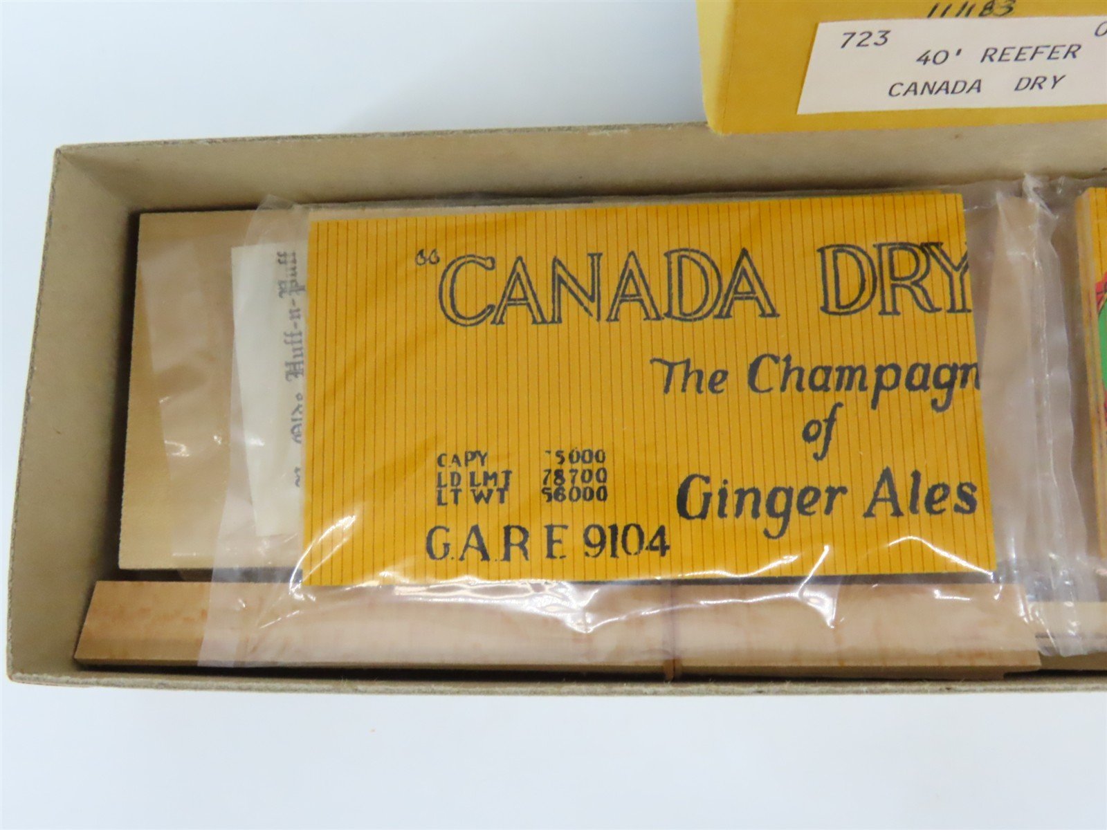 O 2-Rail Ye Olde Huff-N-Puff 723 GARE Canada Dry 40' Reefer #9104 Kit