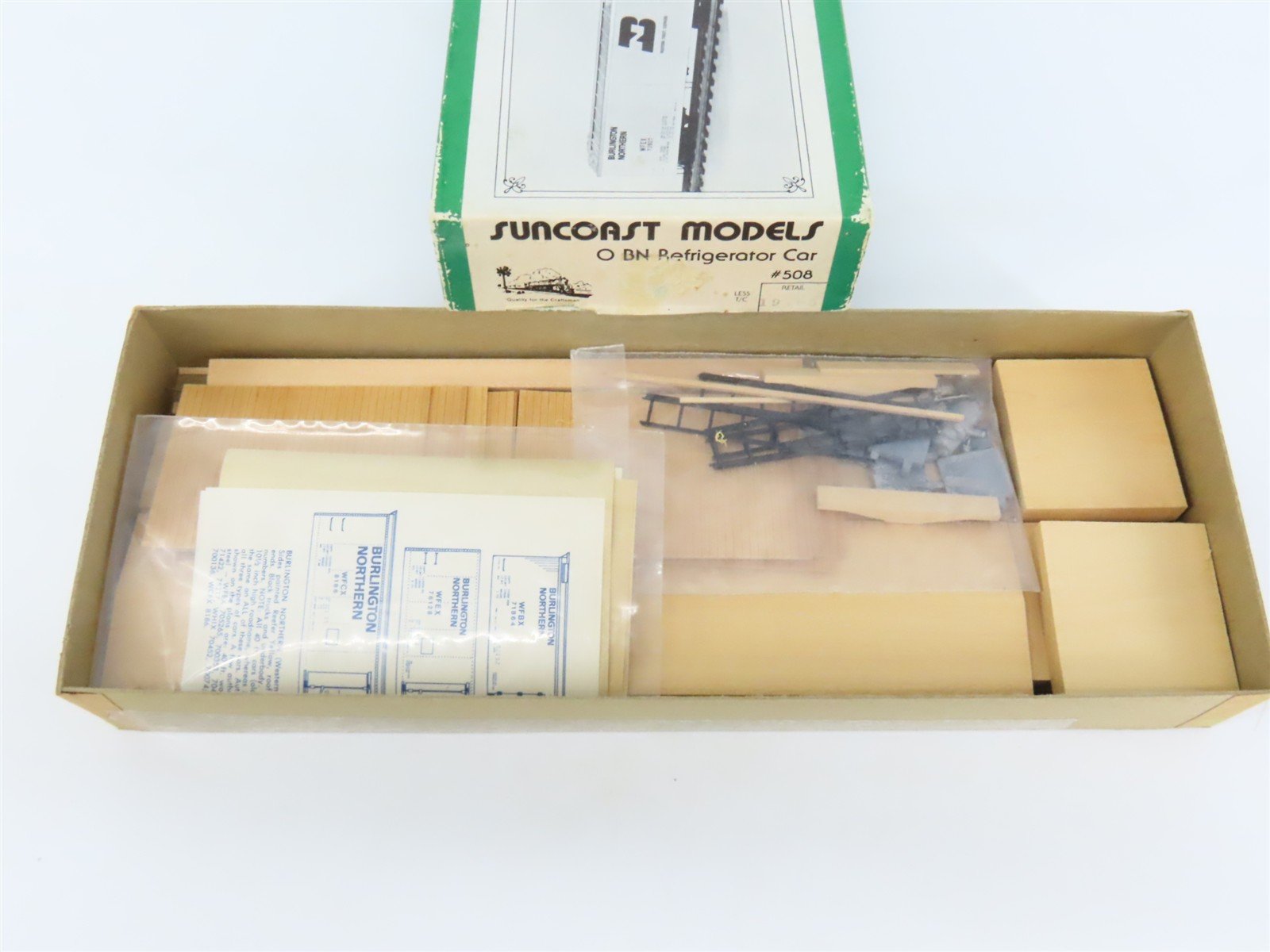 O Scale 2-Rail Suncoast 508 BN Burlington Northern 40' Reefer Car Kit