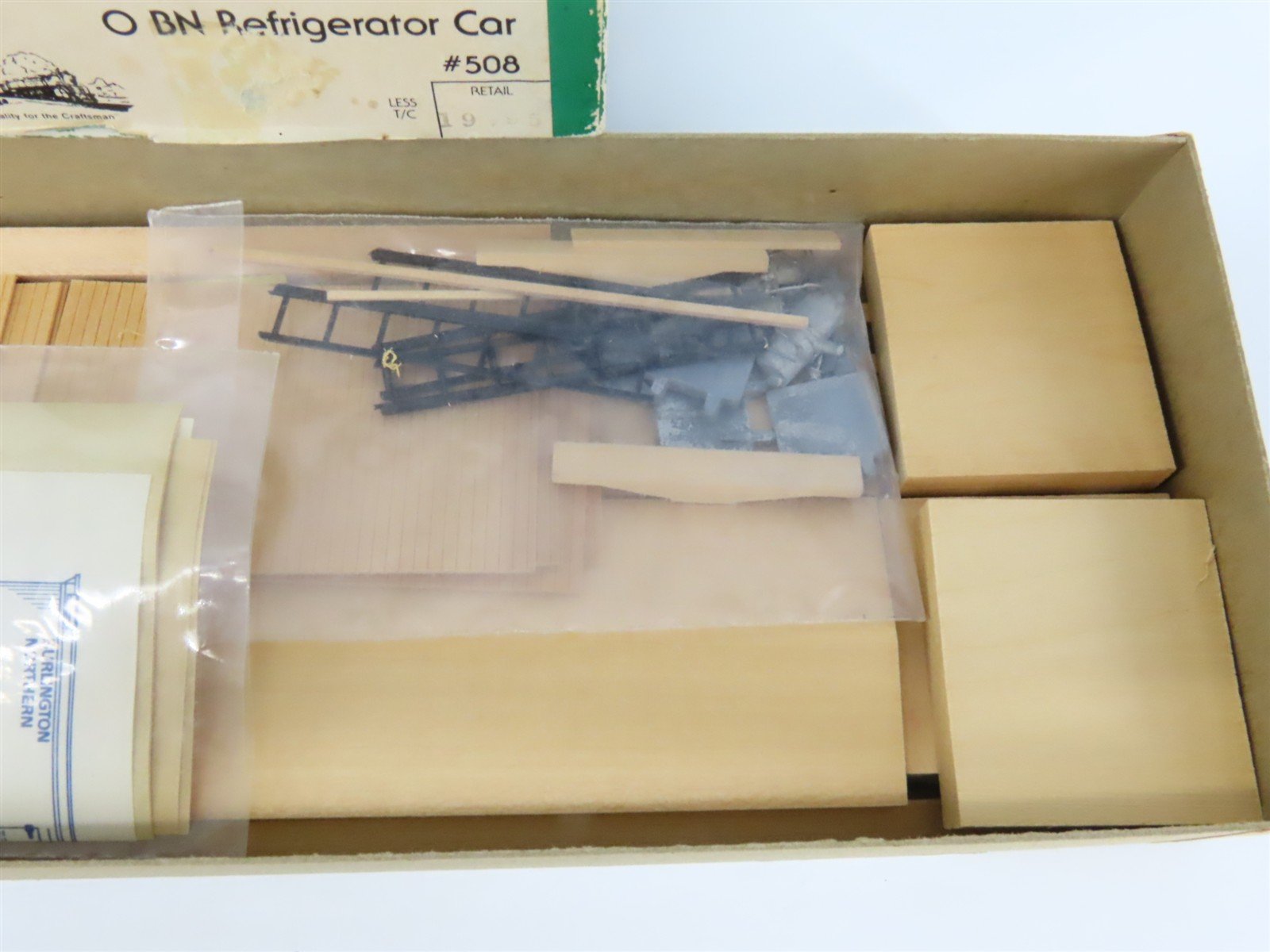 O Scale 2-Rail Suncoast 508 BN Burlington Northern 40' Reefer Car Kit