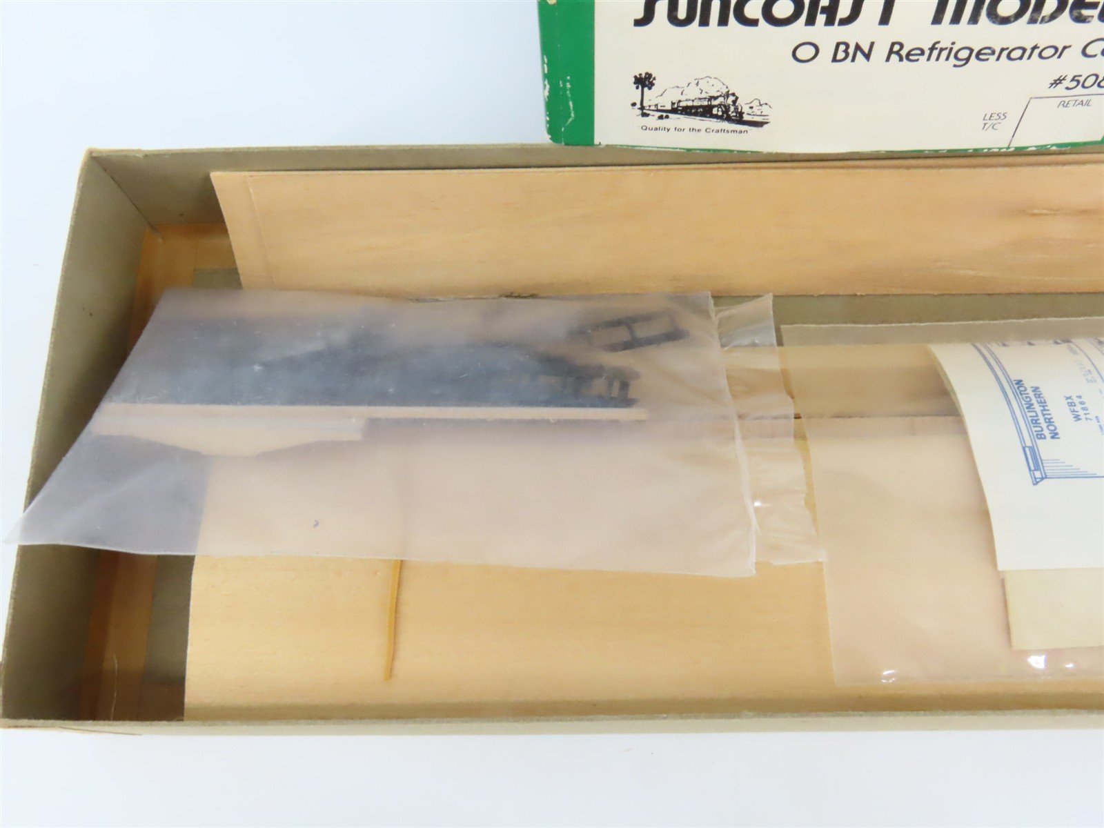 O Scale 2-Rail Suncoast 508 BN Burlington Northern 40' Reefer Car Kit