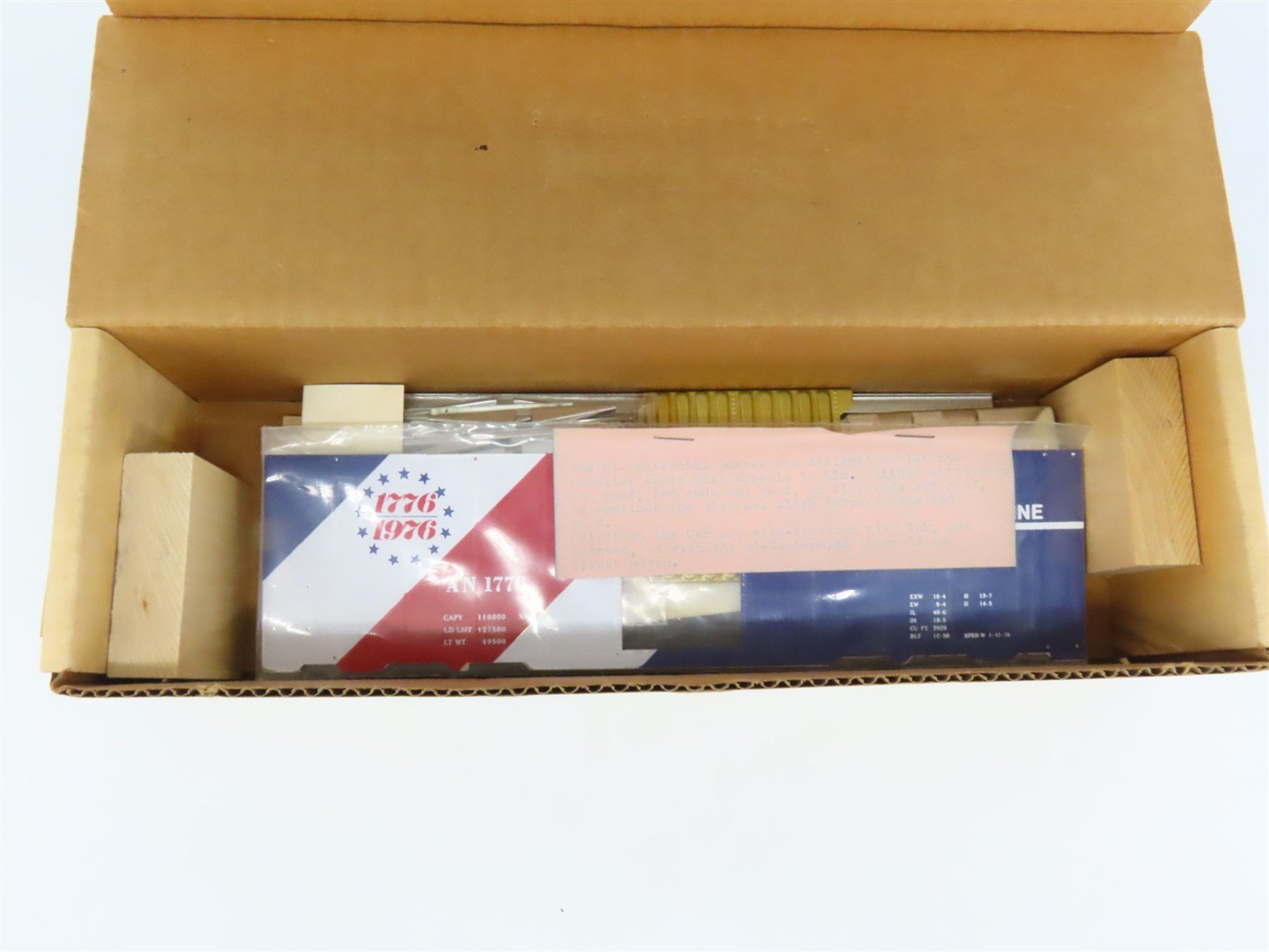 O Scale 2-Rail All-Nation AN Bi-Centennial Boxcar #1776 Kit