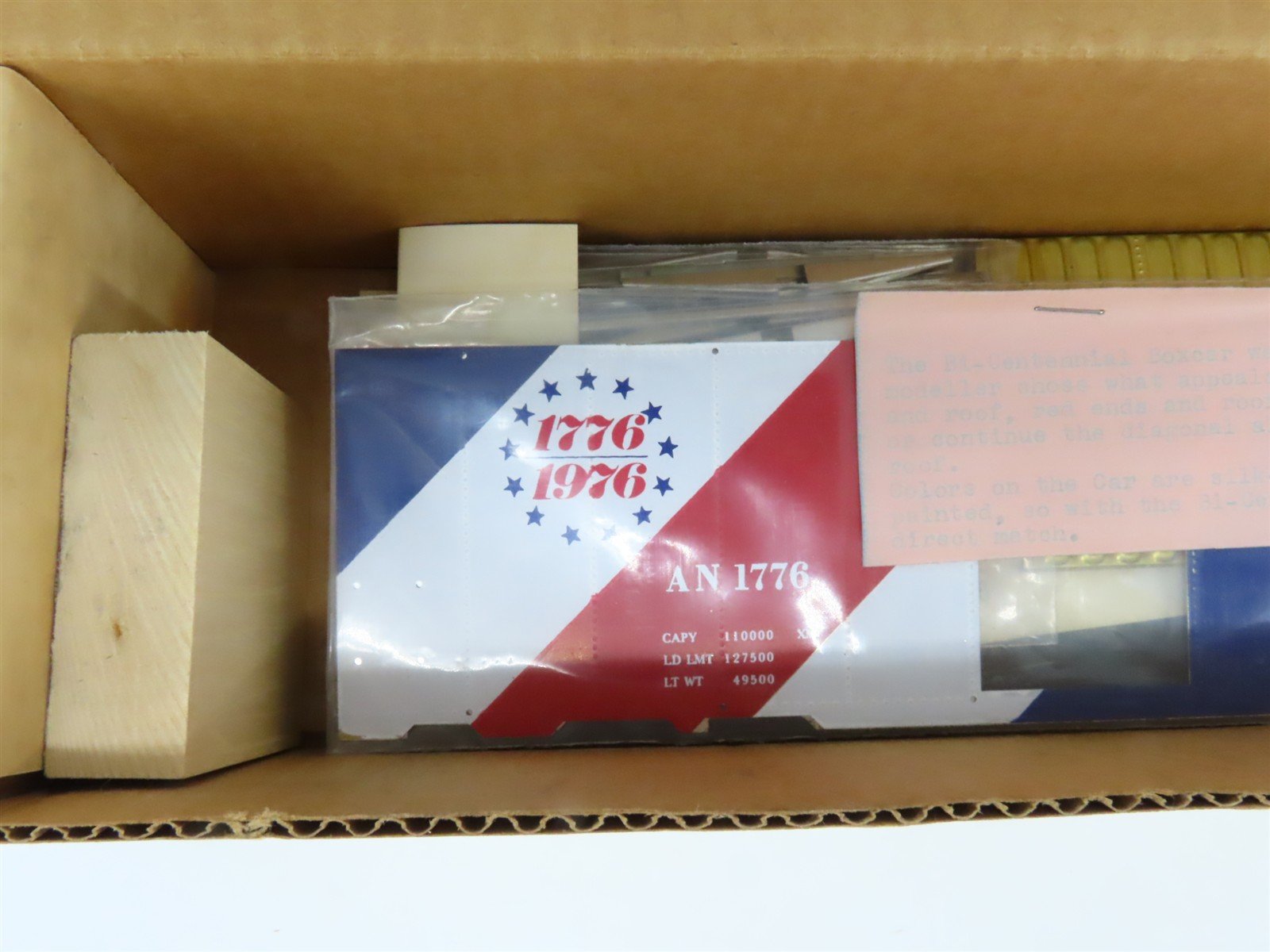 O Scale 2-Rail All-Nation AN Bi-Centennial Boxcar #1776 Kit