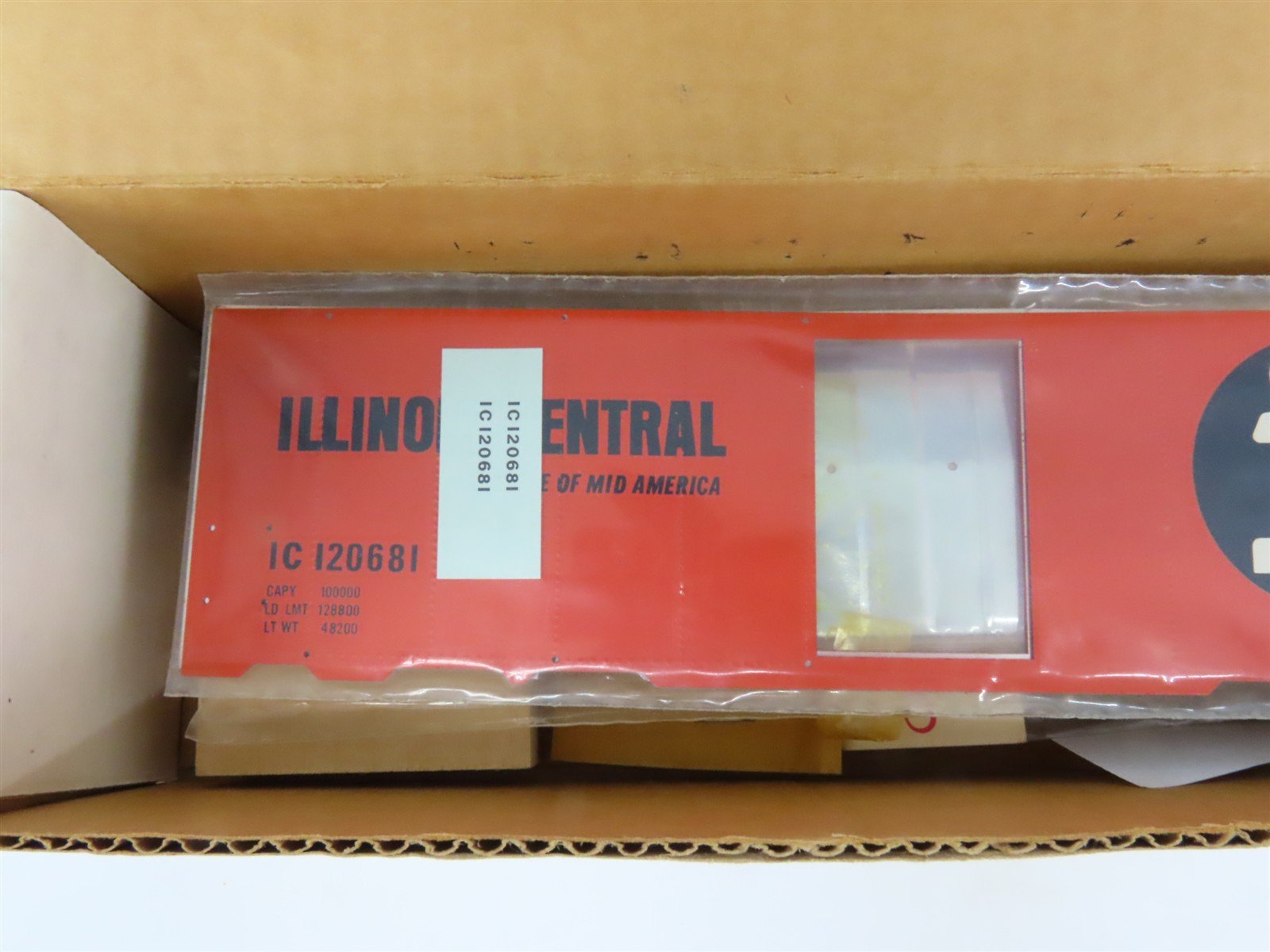 O Scale 2-Rail All-Nation 6618 IC Illinois Central 40' Steel Boxcar #120681 Kit