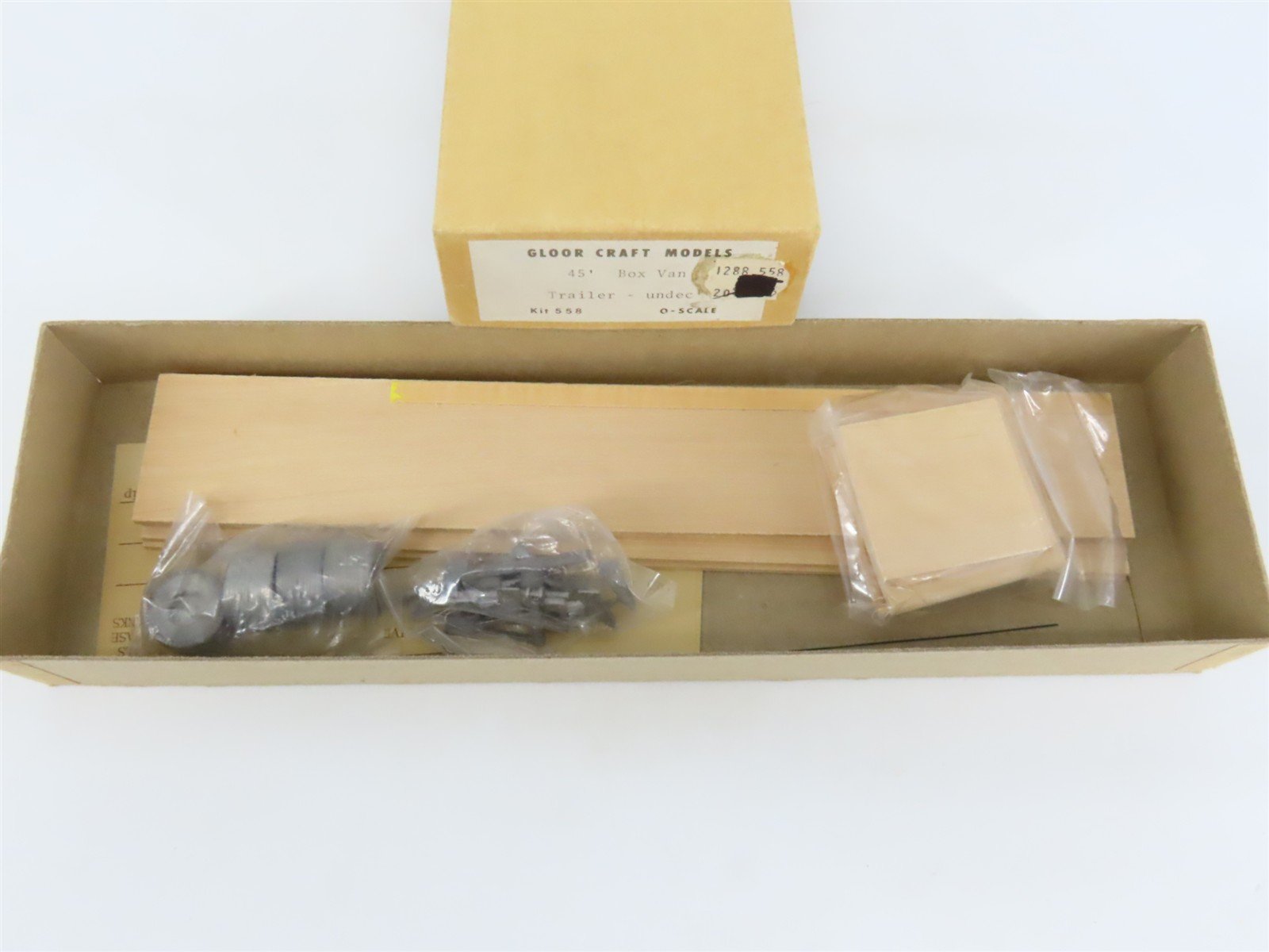 O Scale 2-Rail Gloor Craft 558 Undecorated 45' Box Van Trailer Kit