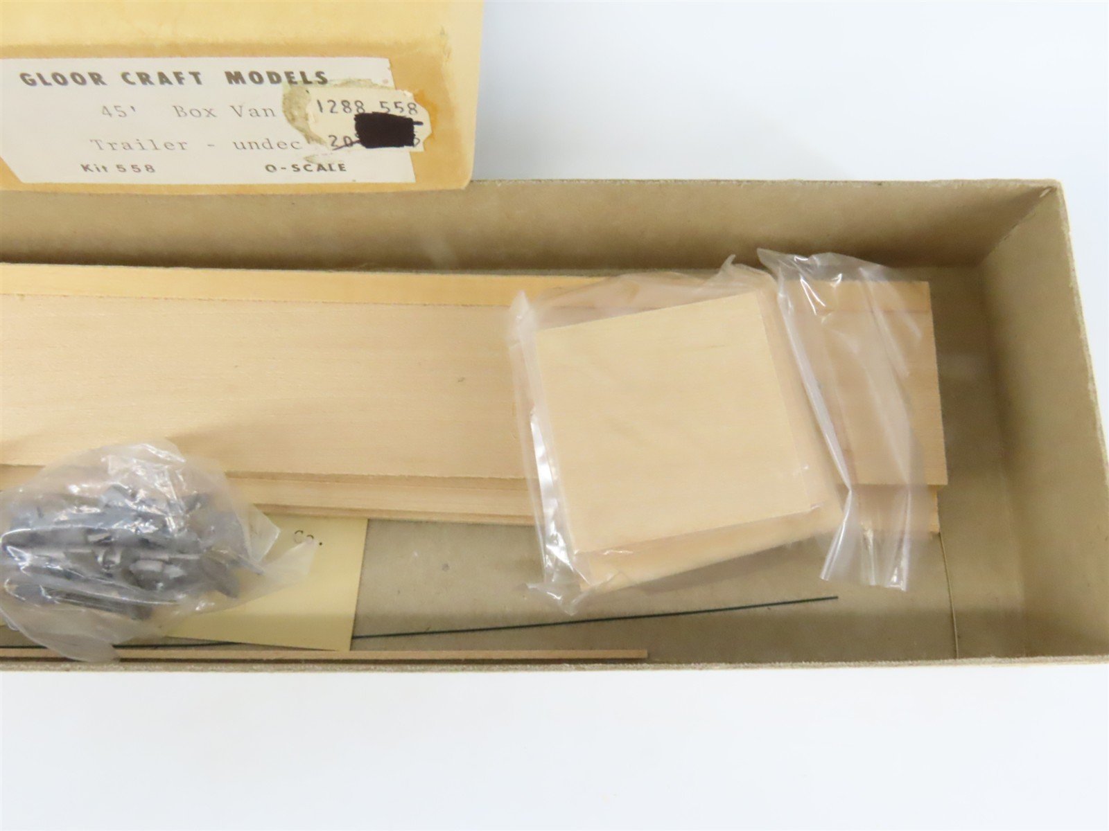 O Scale 2-Rail Gloor Craft 558 Undecorated 45' Box Van Trailer Kit