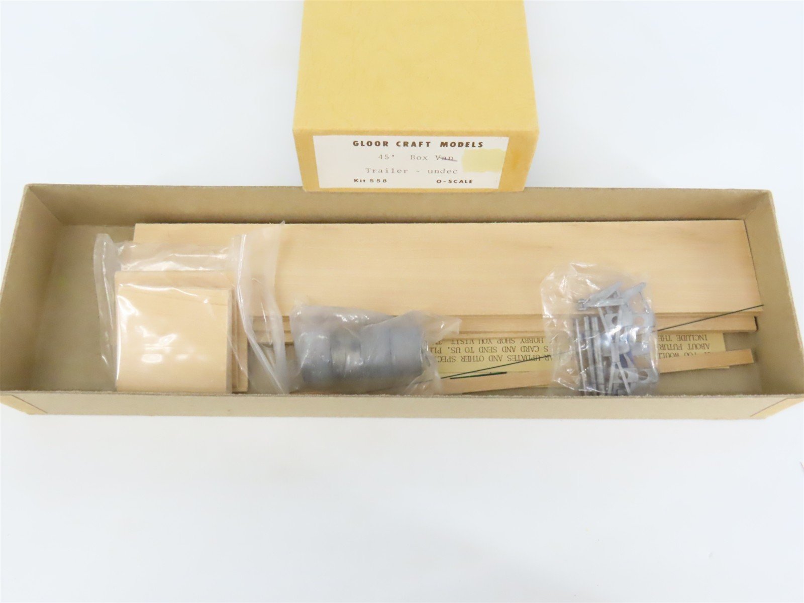 O Scale 2-Rail Gloor Craft 558 Undecorated 45' Box Van Trailer Kit