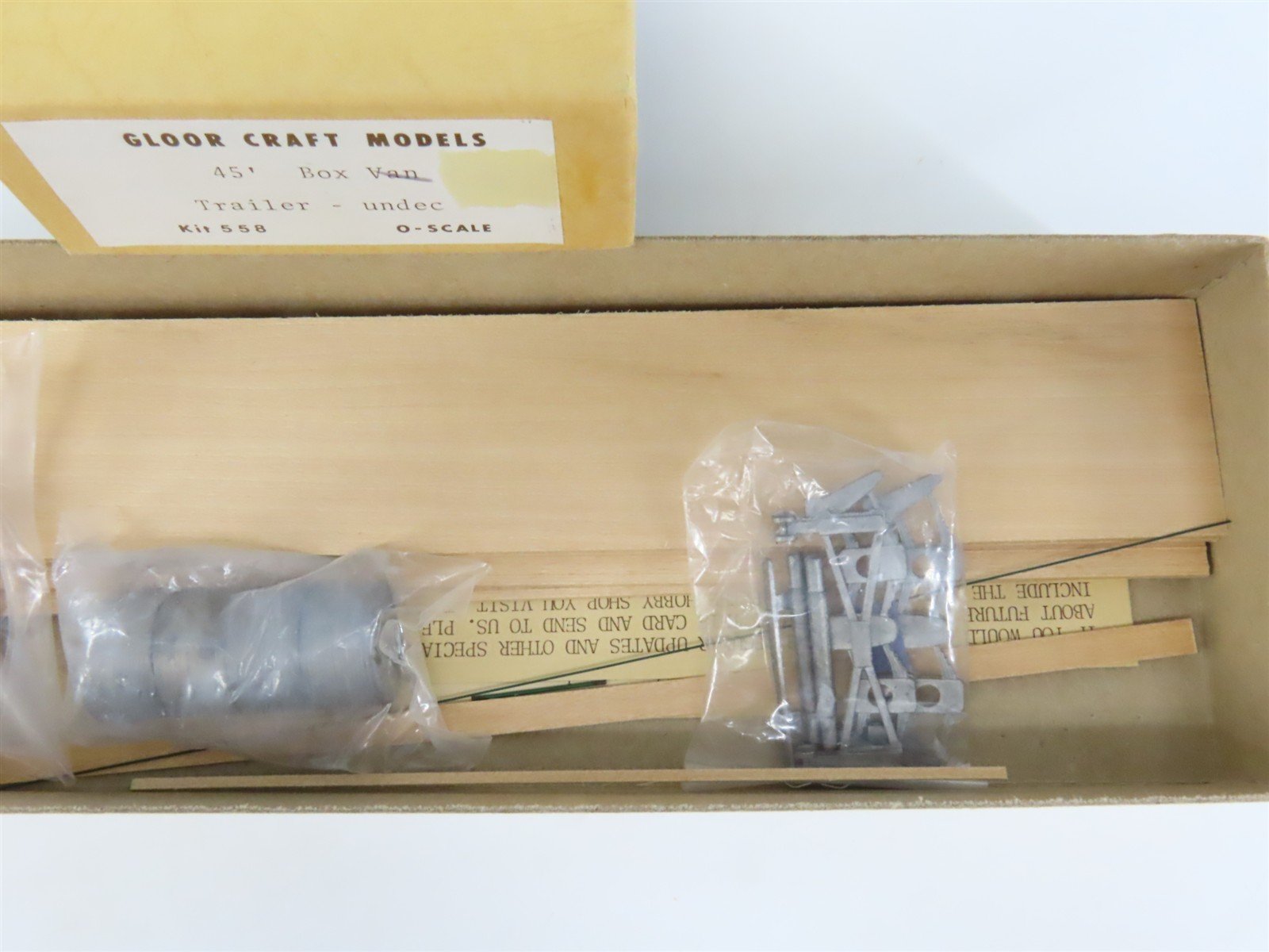 O Scale 2-Rail Gloor Craft 558 Undecorated 45' Box Van Trailer Kit