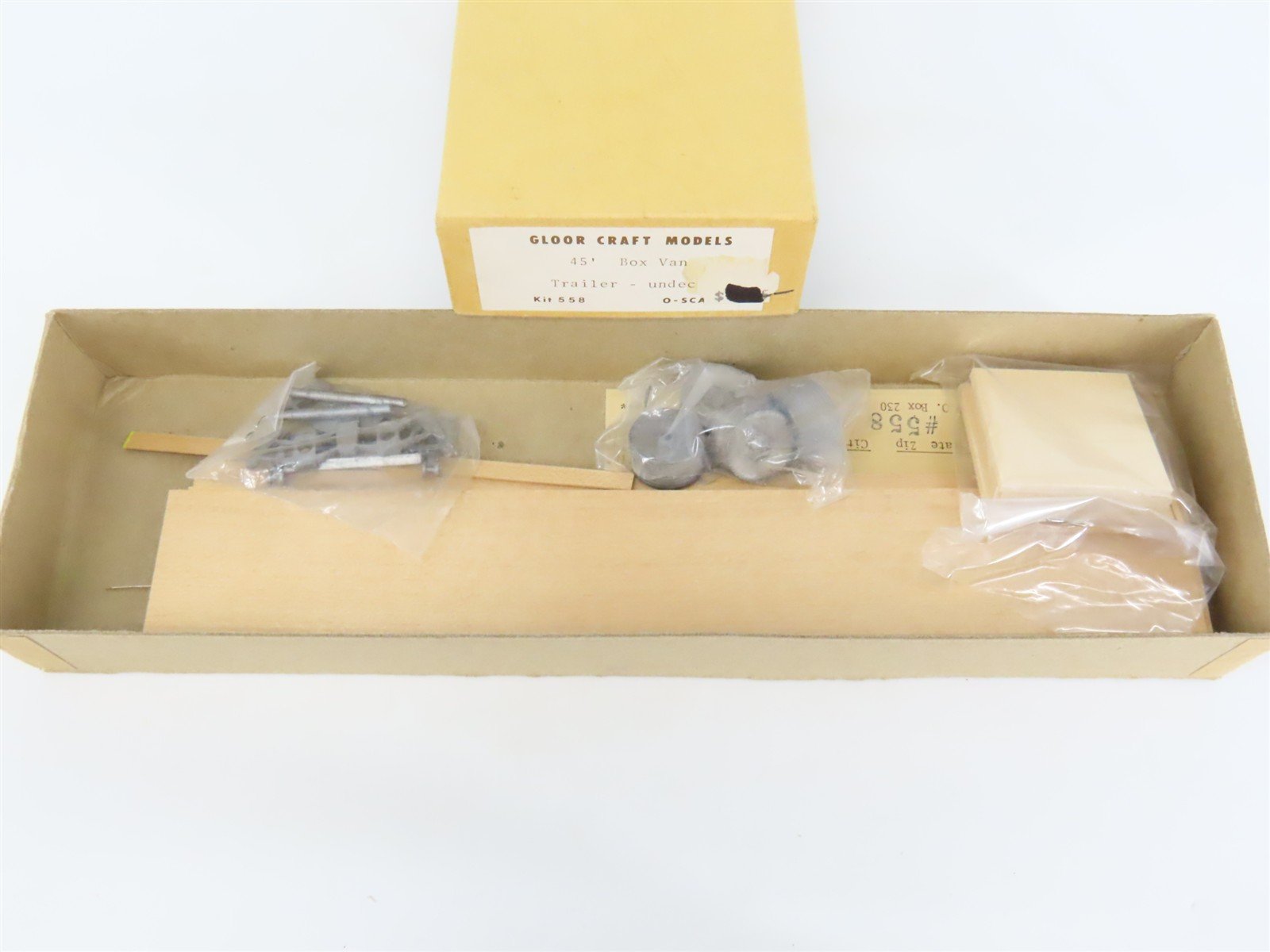 O Scale 2-Rail Gloor Craft 558 Undecorated 45' Box Van Trailer Kit