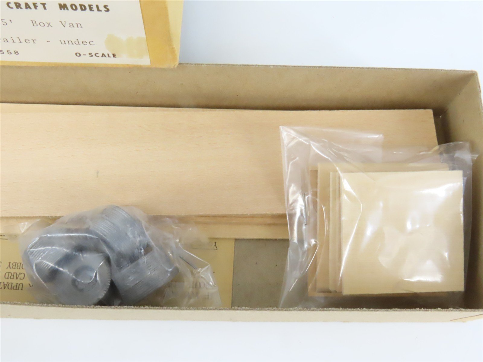 O Scale 2-Rail Gloor Craft 558 Undecorated 45' Box Van Trailer Kit