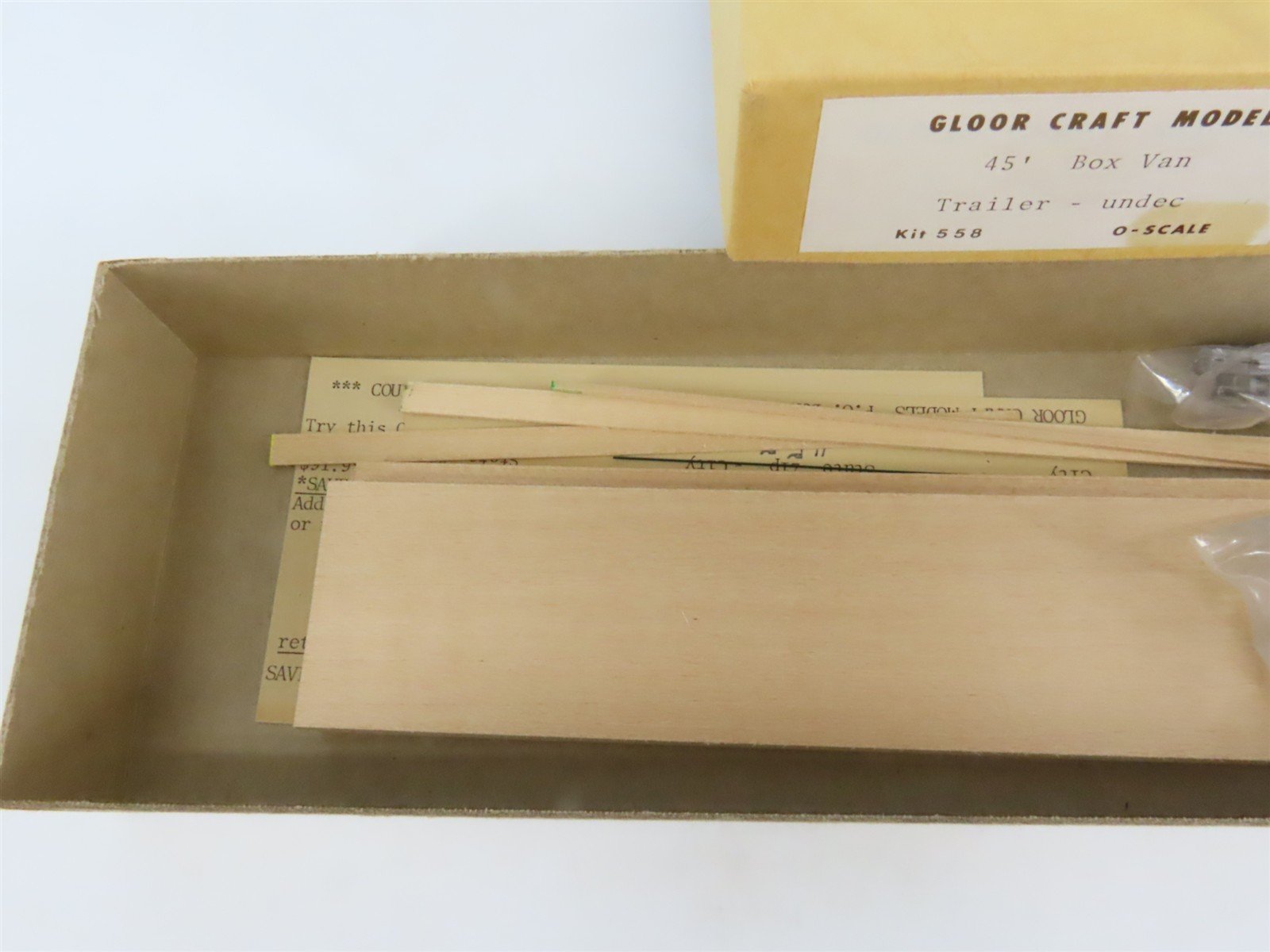 O Scale 2-Rail Gloor Craft 558 Undecorated 45' Box Van Trailer Kit
