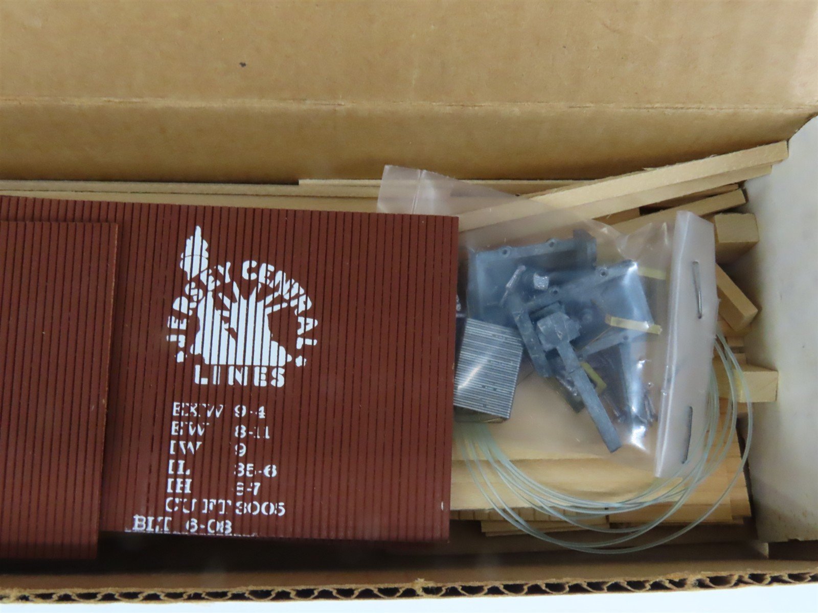 O Scale 2-Rail Mainline Models CNJ Jersey Central 40' Boxcar #39402 Kit
